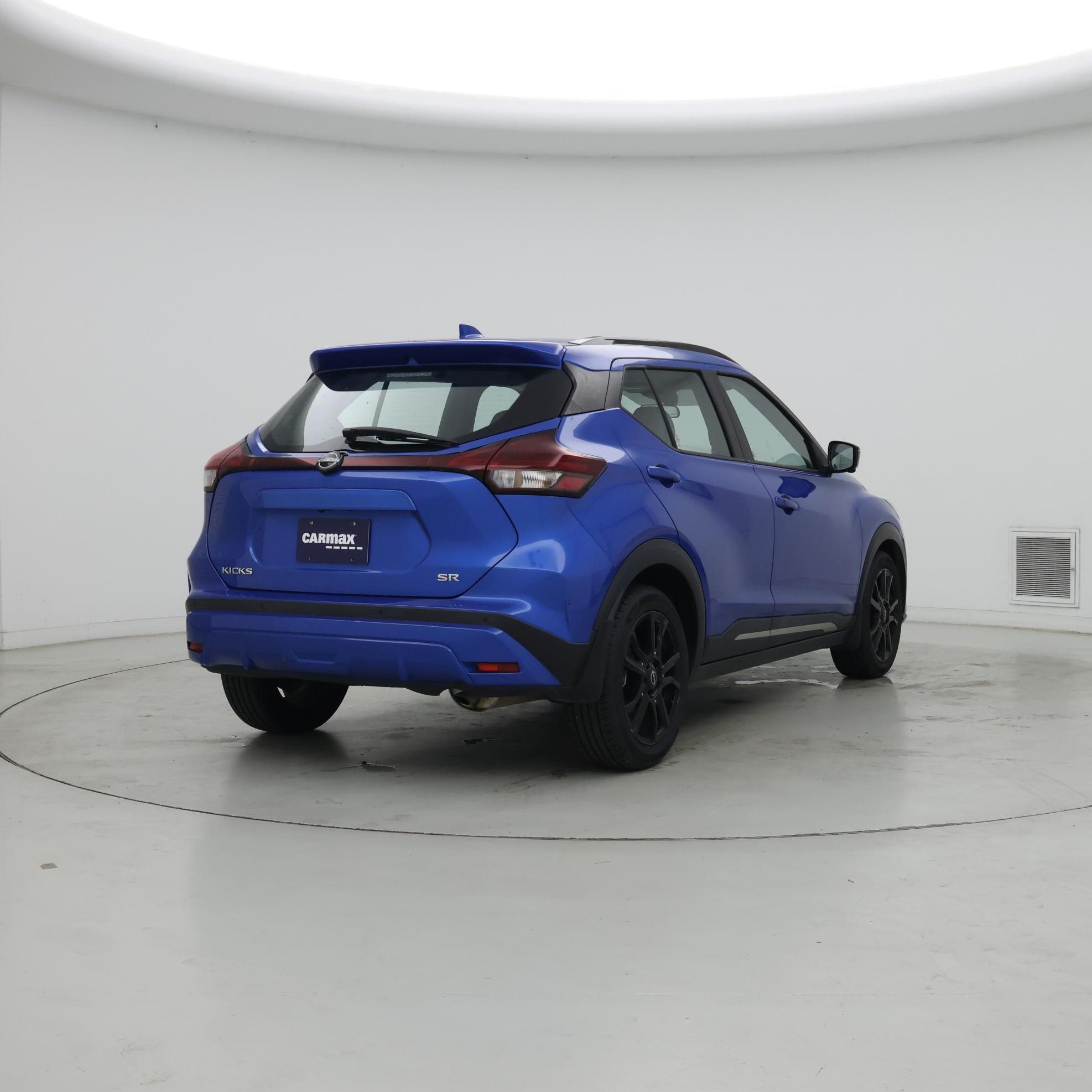 Thumbnail: 2023 Nissan Kicks - 8