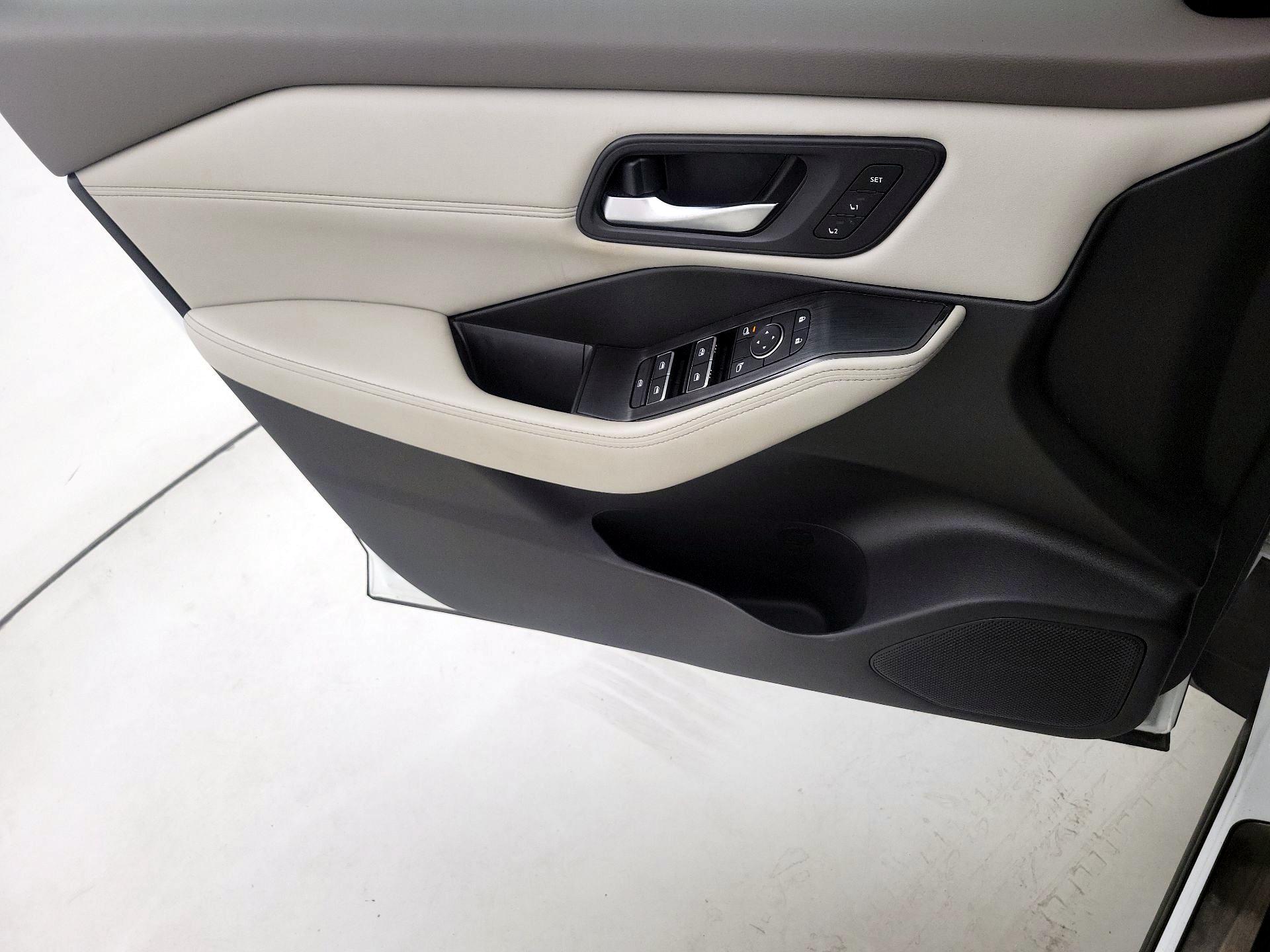 Thumbnail: 2023 Nissan Rogue - 12