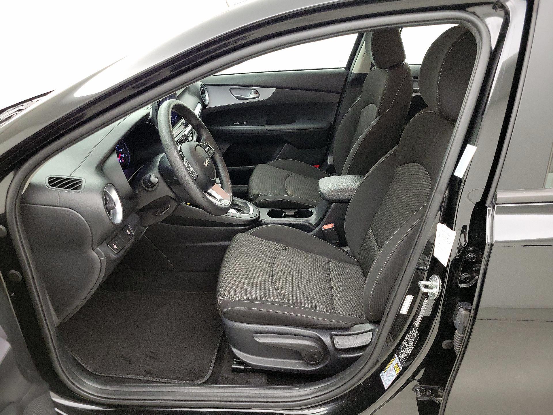 Thumbnail: 2024 Kia Forte - 11