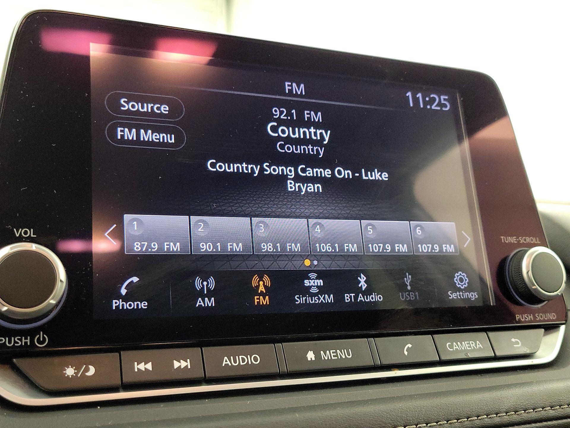 Thumbnail: 2023 Nissan Rogue - 15