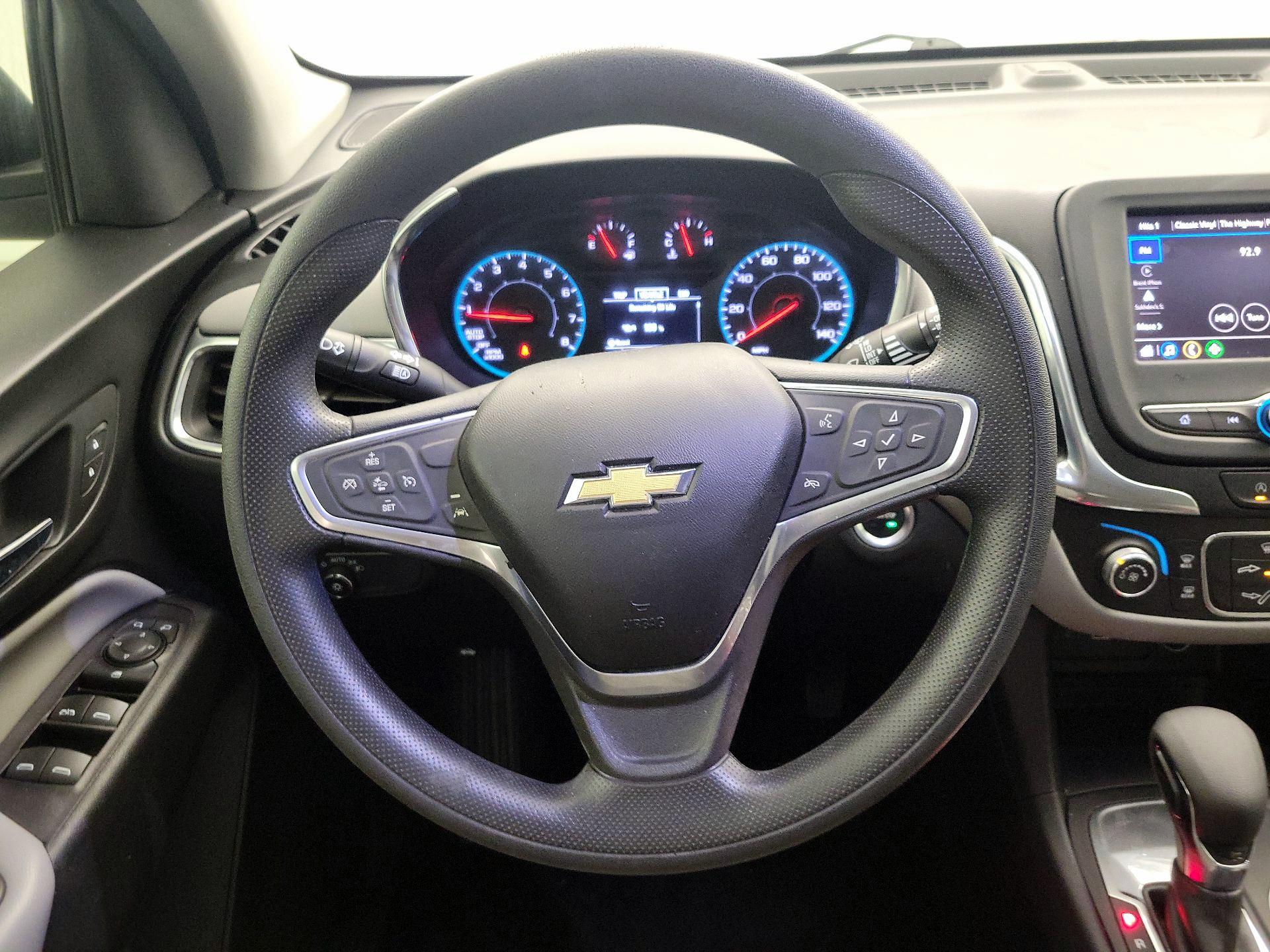 Thumbnail: 2022 Chevrolet Equinox - 10