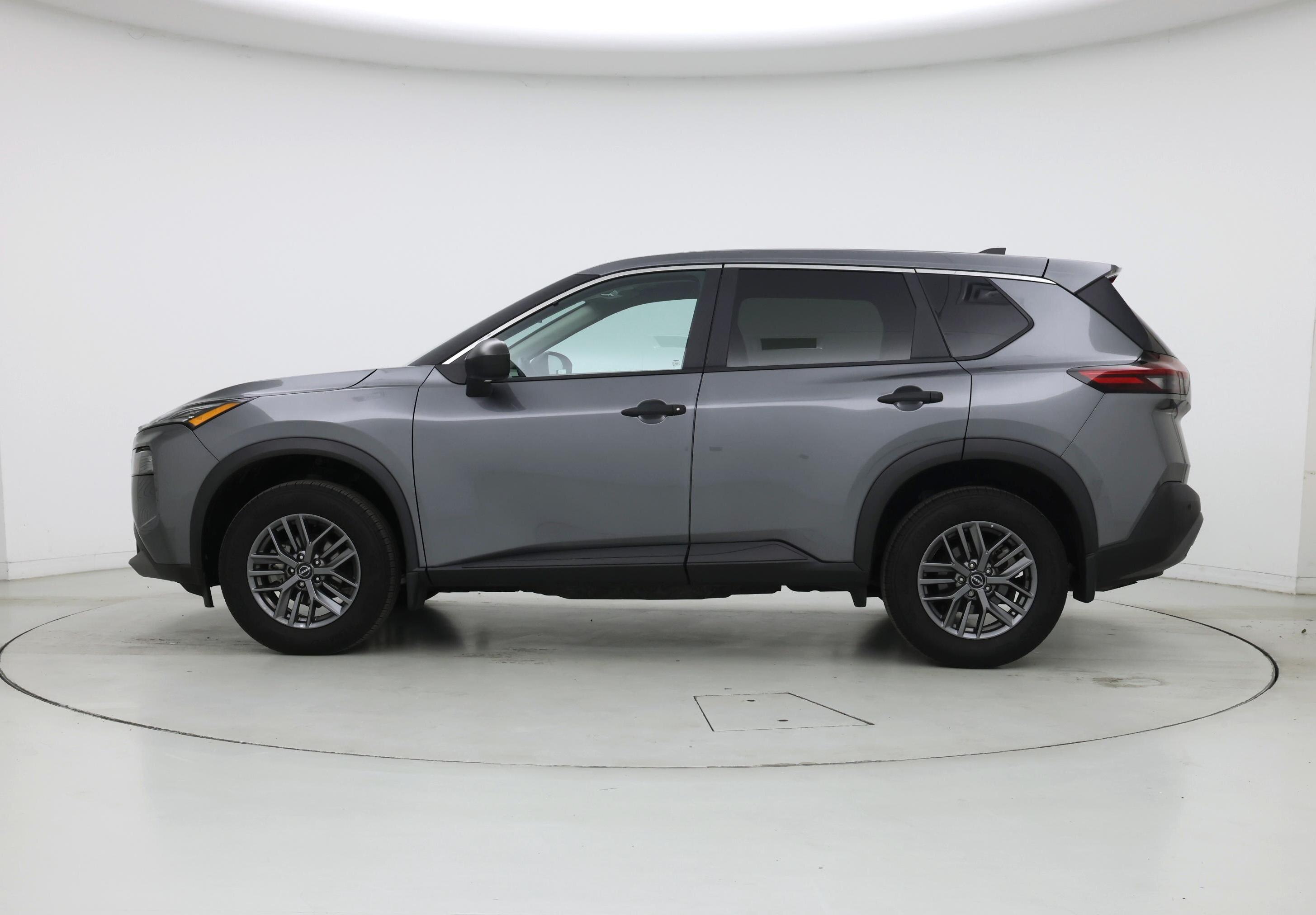 Thumbnail: 2023 Nissan Rogue - 3