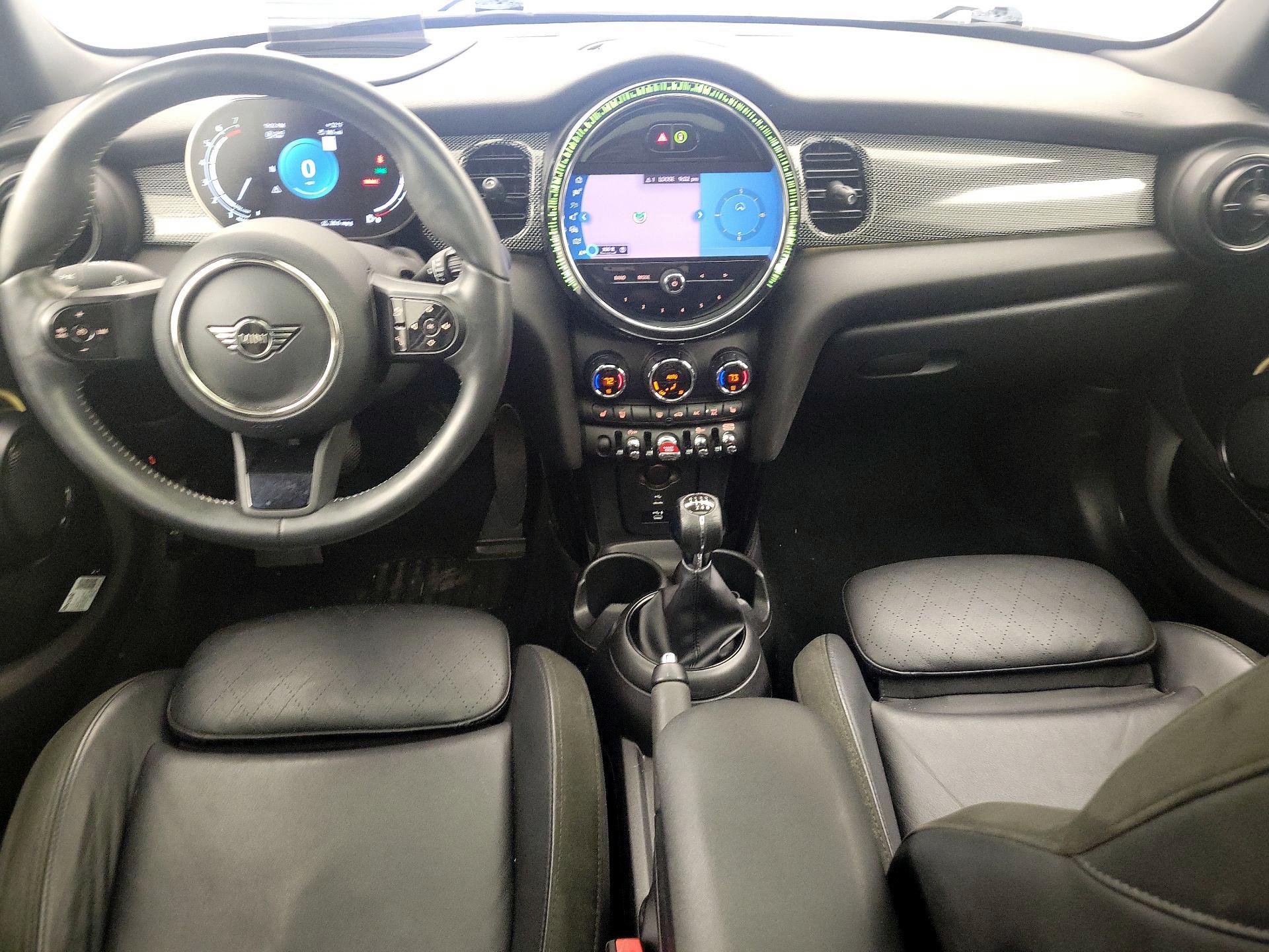 Thumbnail: 2022 MINI Cooper Hardtop - 9