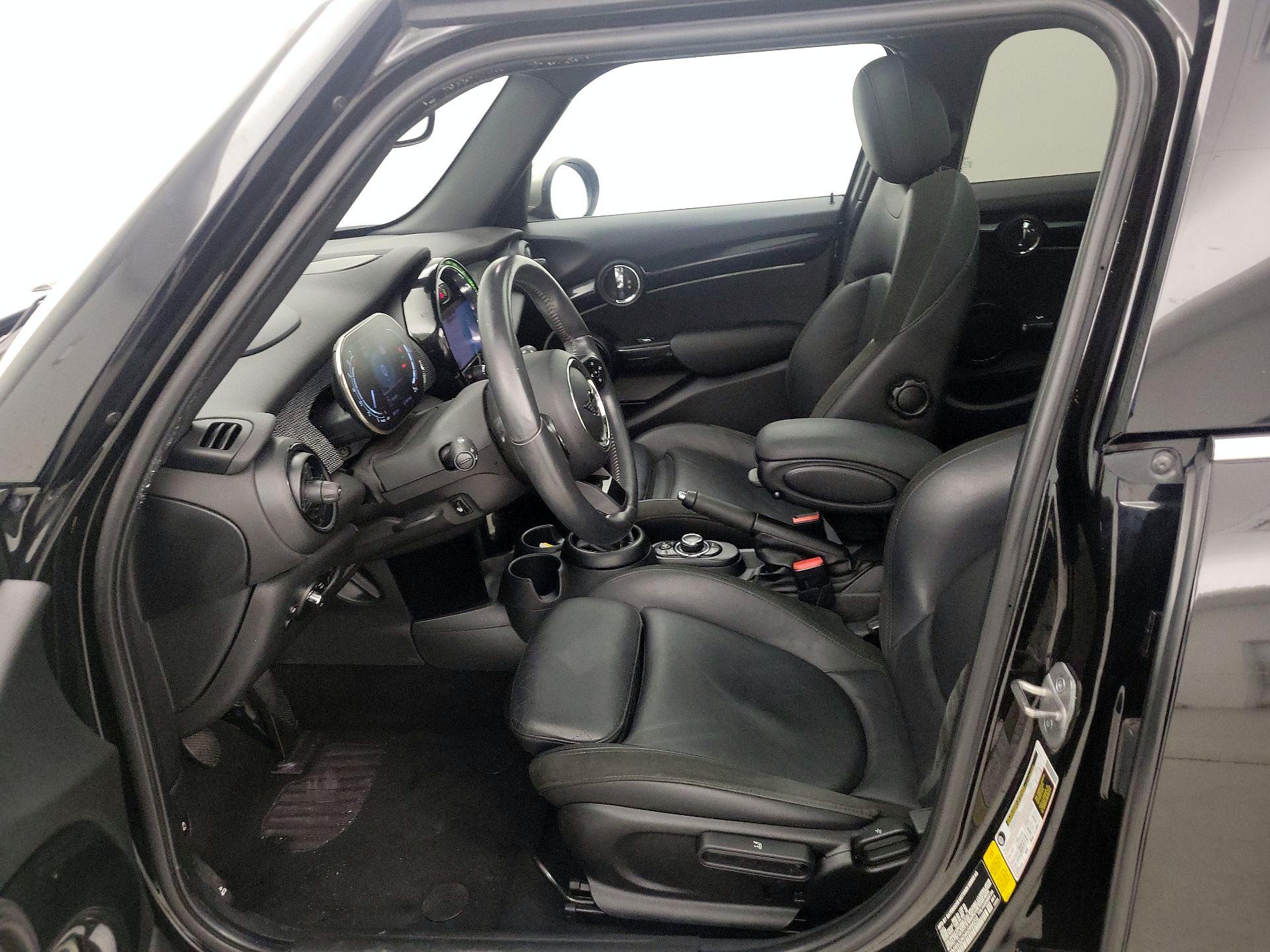 Thumbnail: 2022 MINI Cooper Hardtop - 11