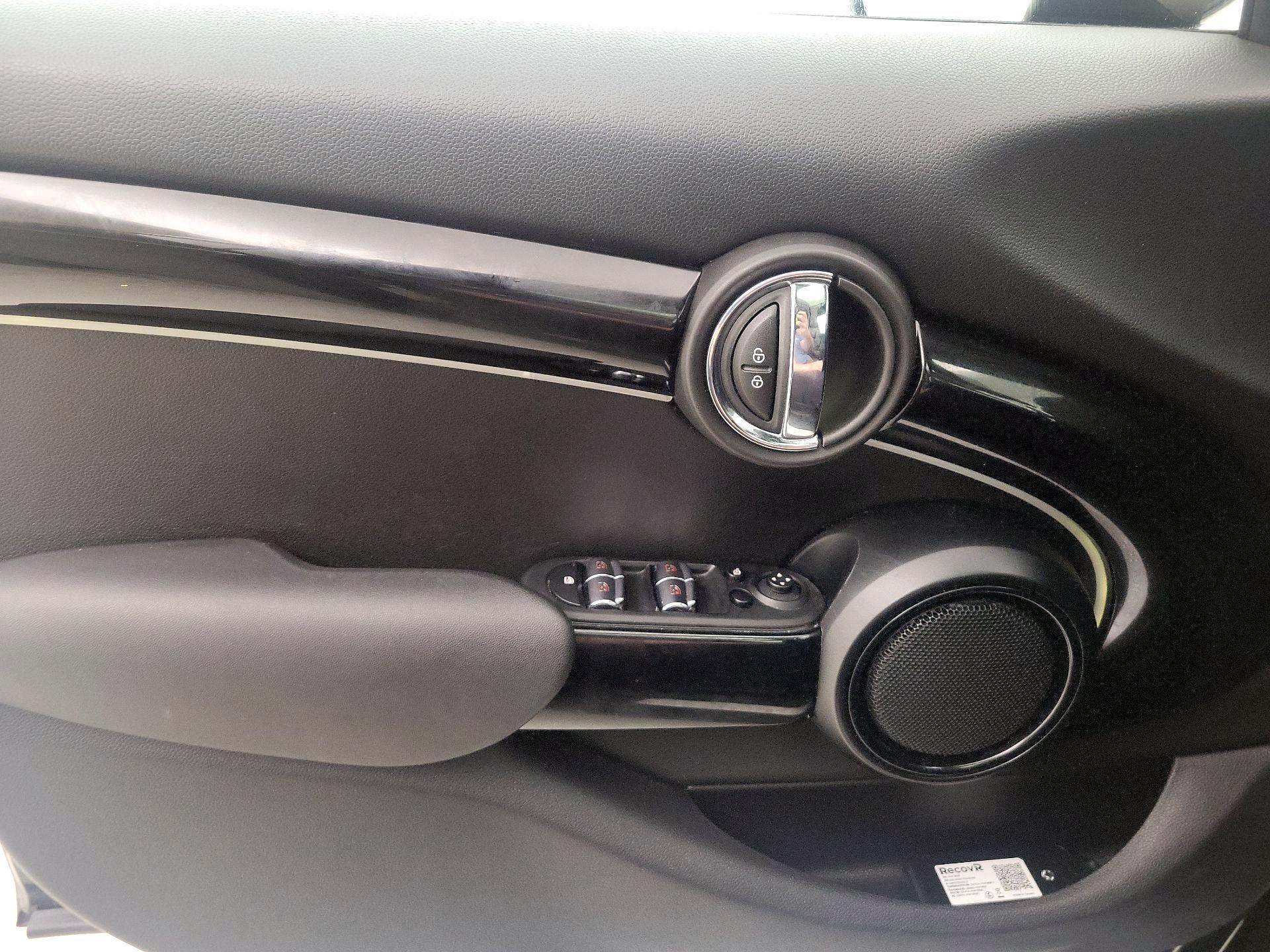 Thumbnail: 2022 MINI Cooper Hardtop - 12