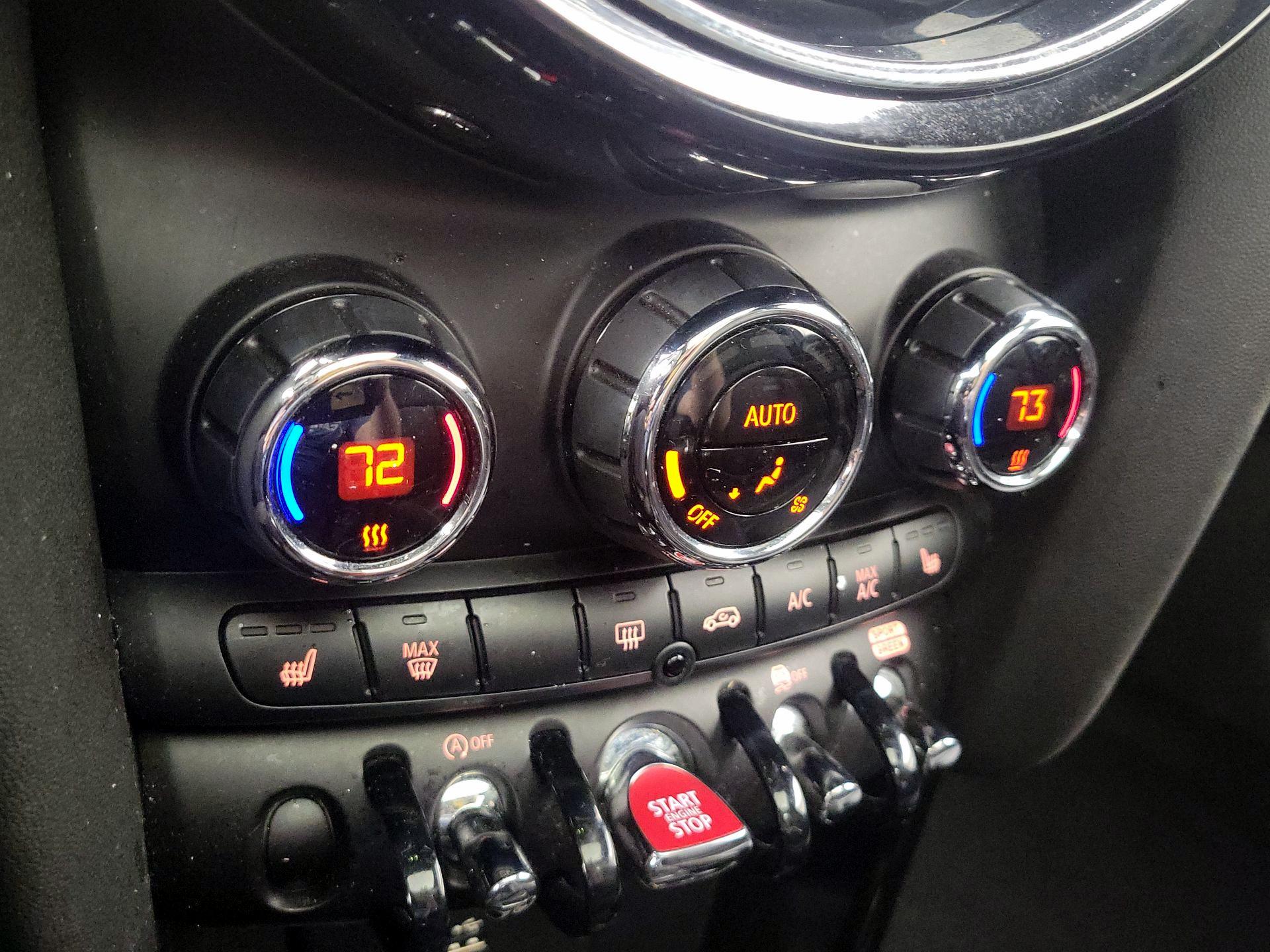 Thumbnail: 2022 MINI Cooper Hardtop - 17