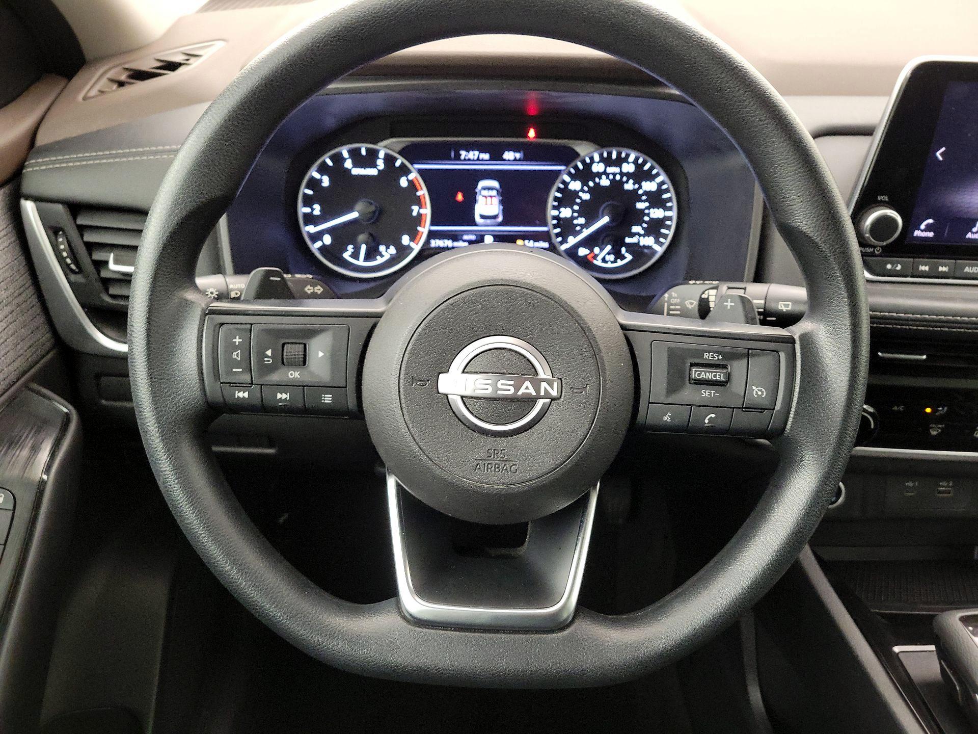 Thumbnail: 2023 Nissan Rogue - 10