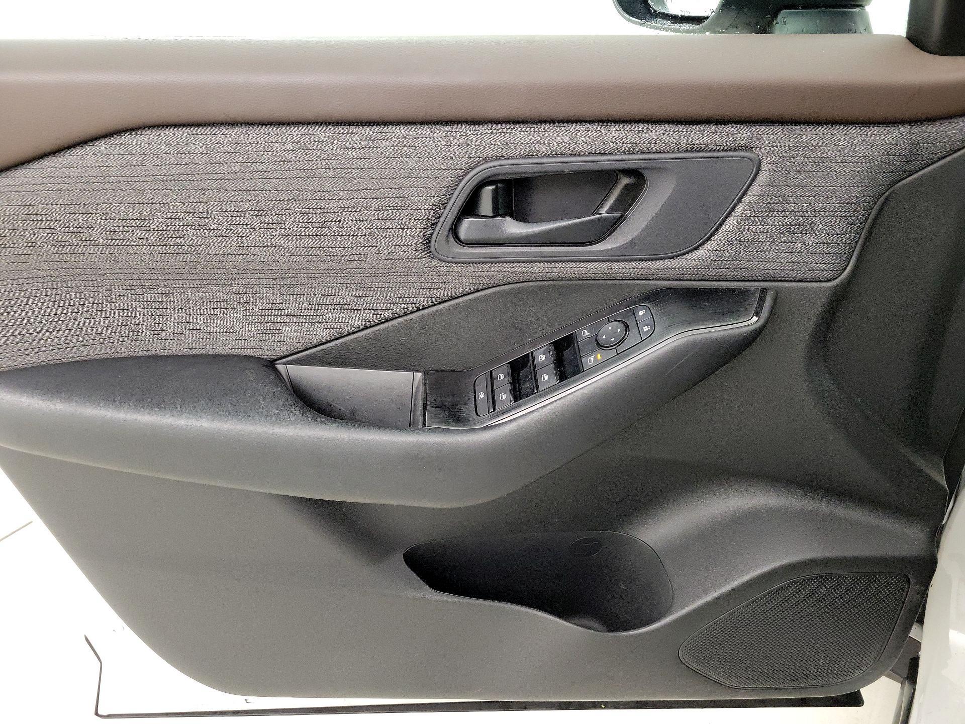 Thumbnail: 2023 Nissan Rogue - 12