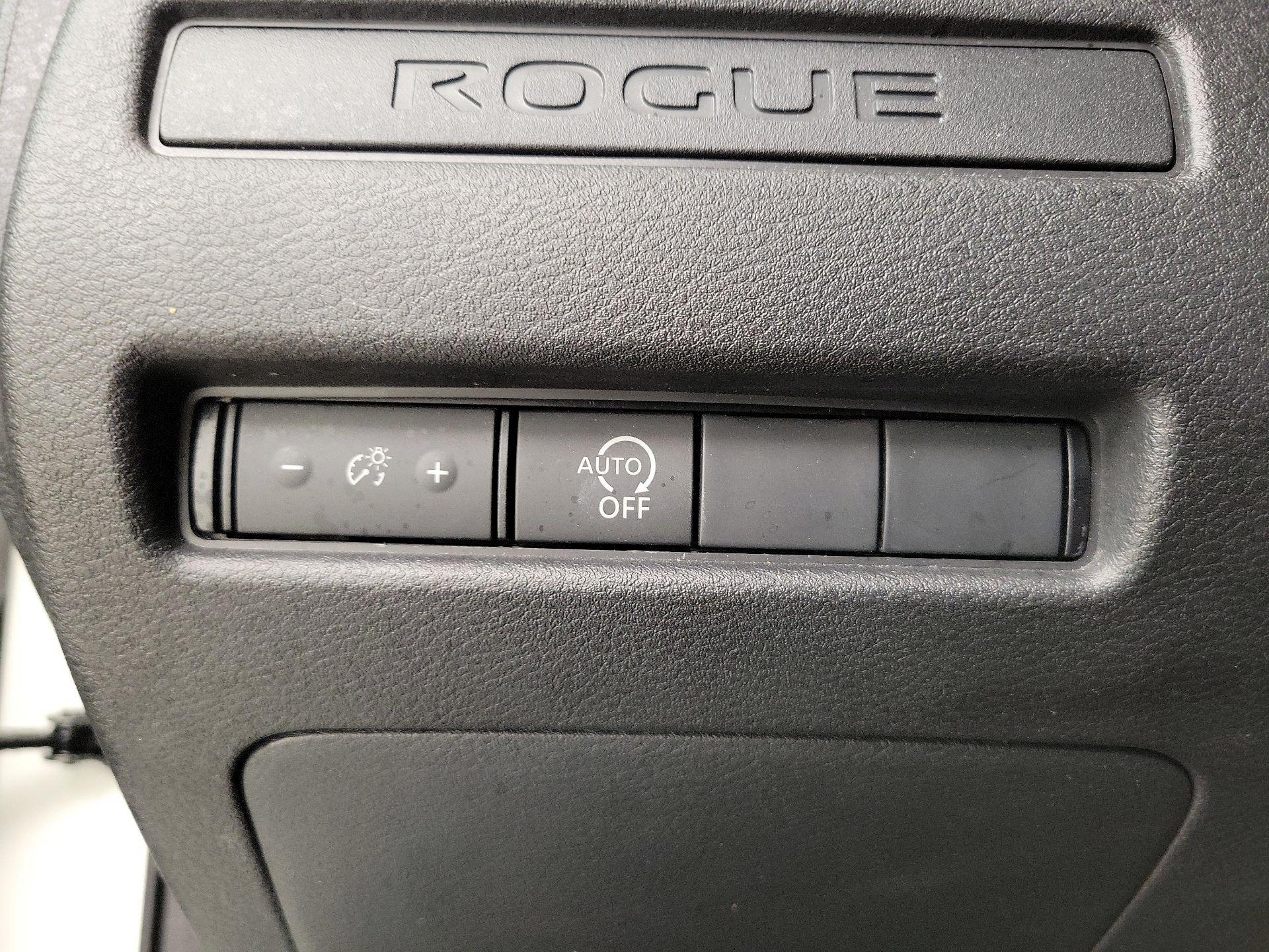 Thumbnail: 2023 Nissan Rogue - 13