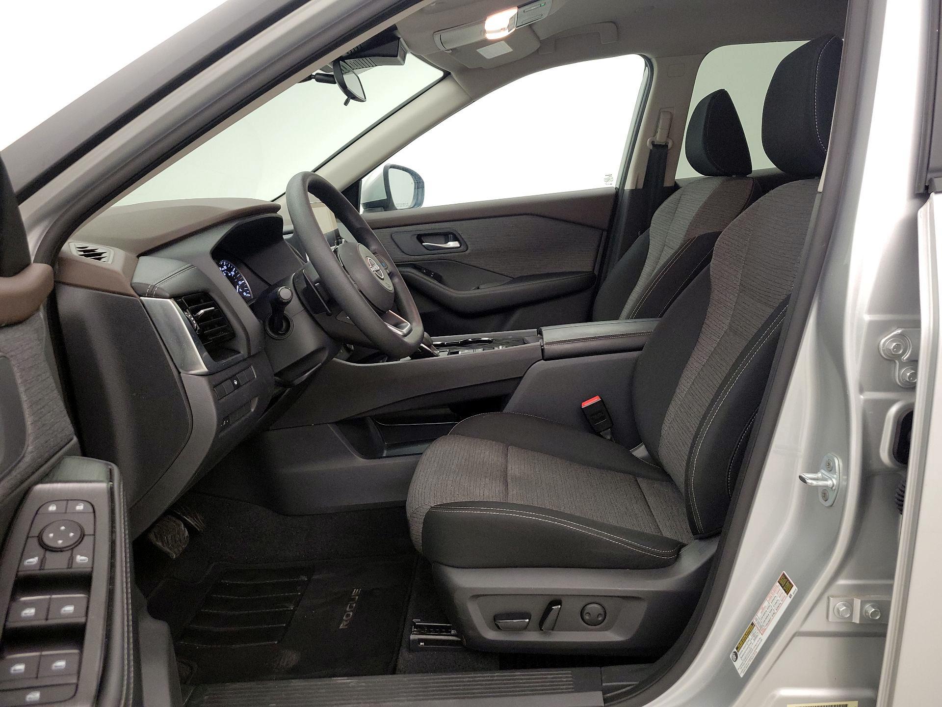 Thumbnail: 2023 Nissan Rogue - 11