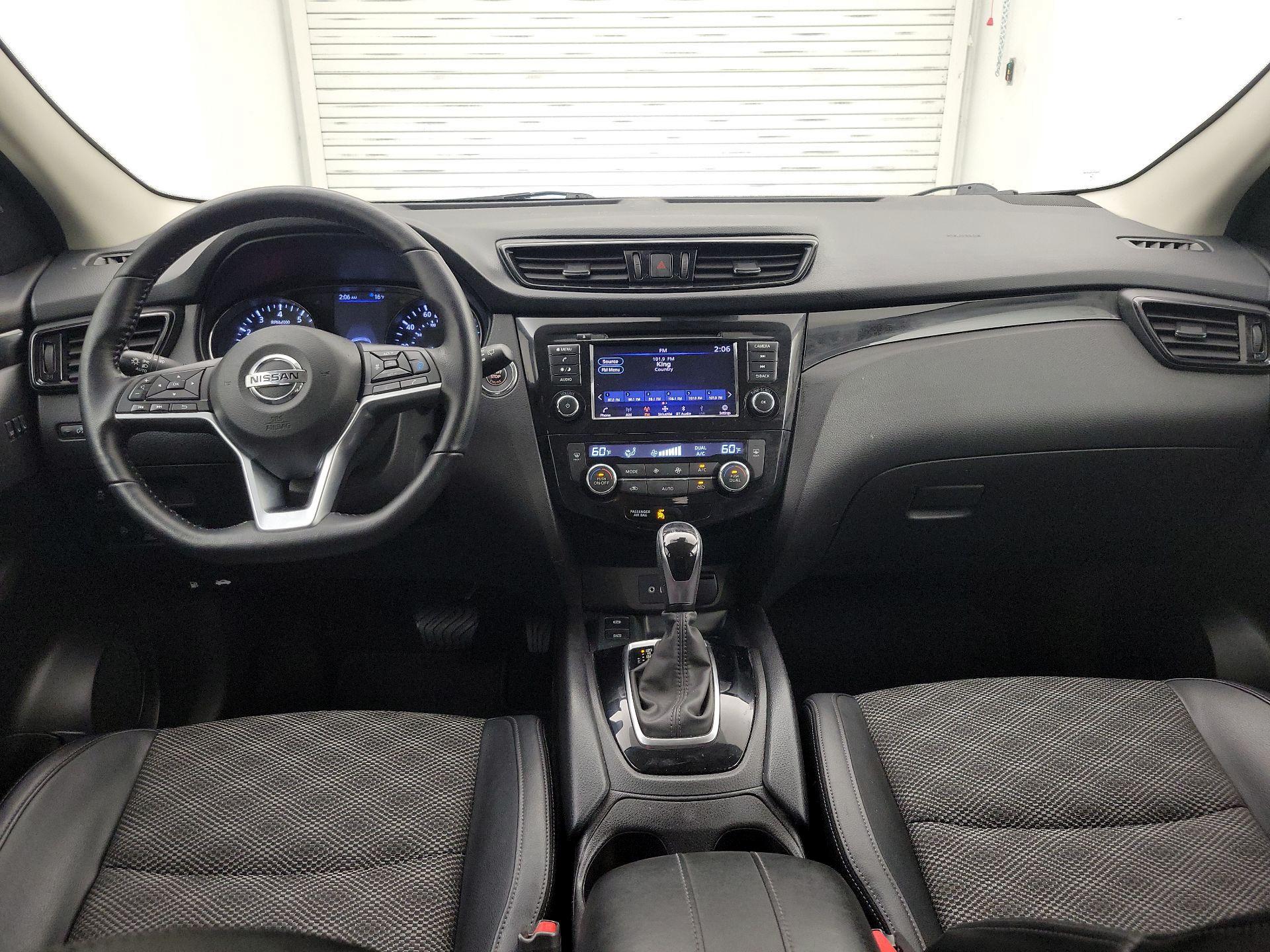 Thumbnail: 2022 Nissan Rogue Sport - 9