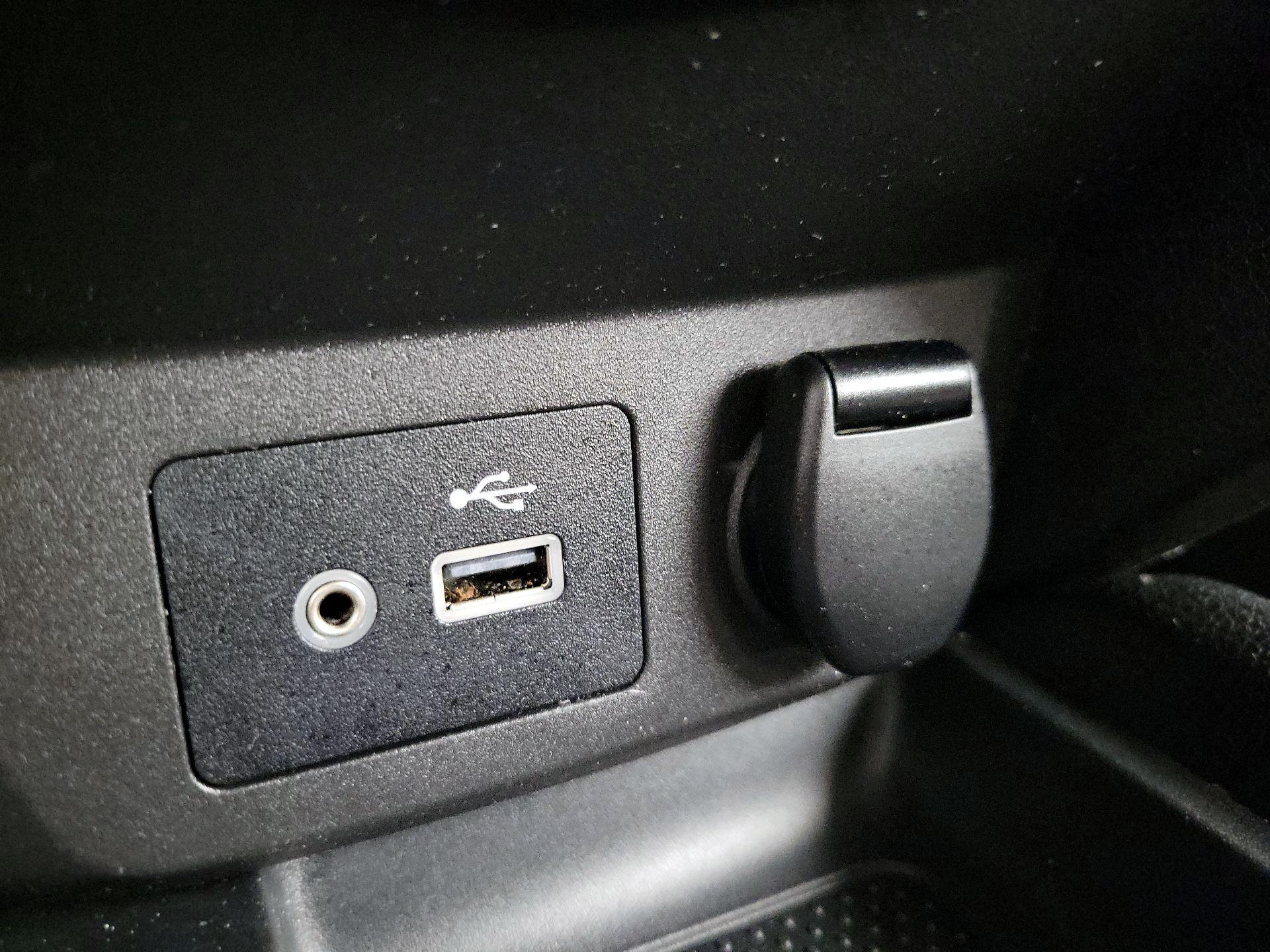 Thumbnail: 2022 Nissan Rogue Sport - 18