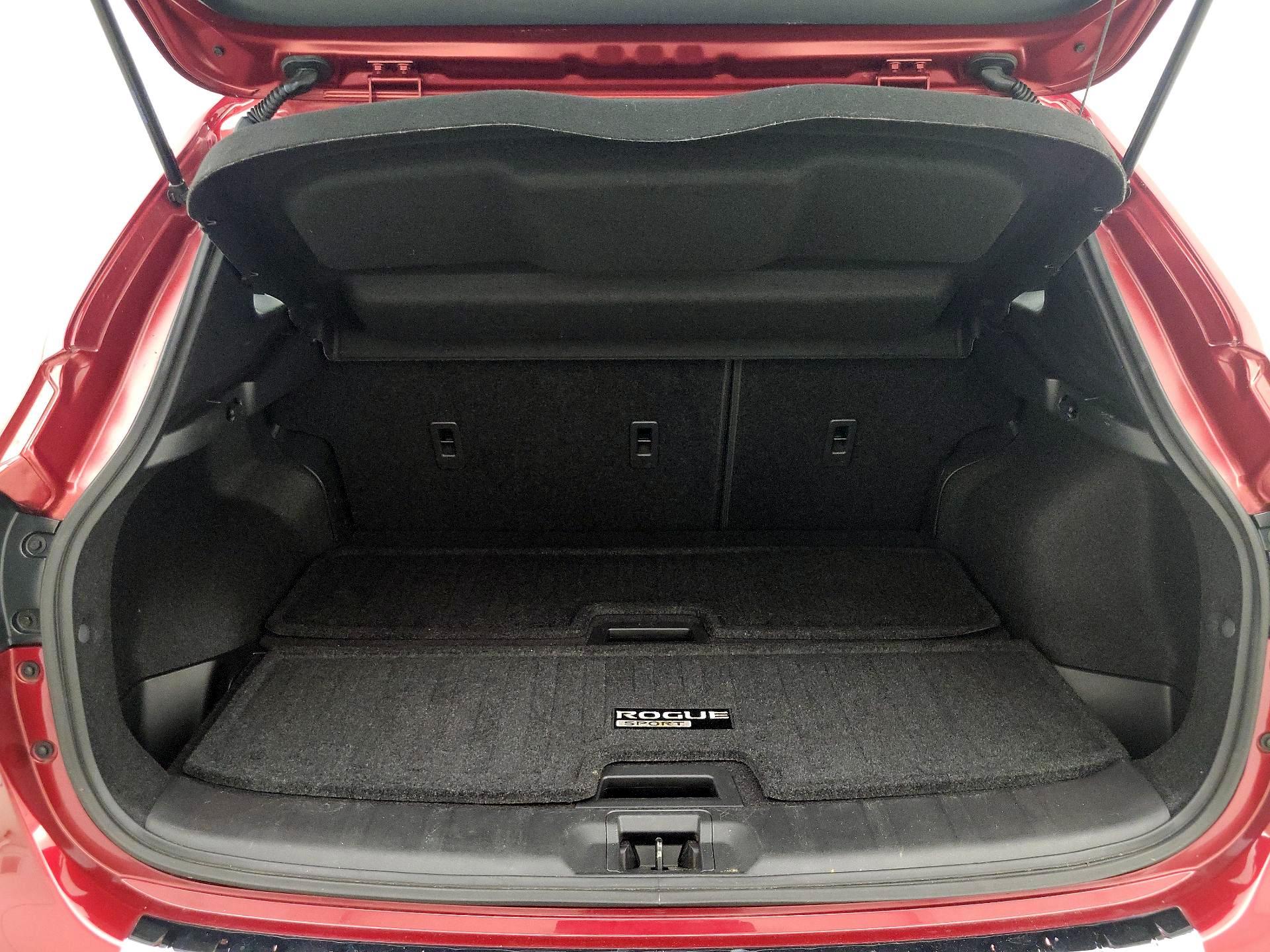 Thumbnail: 2022 Nissan Rogue Sport - 20