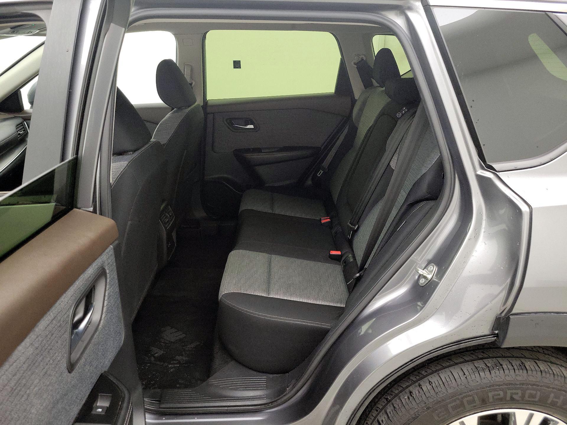 Thumbnail: 2023 Nissan Rogue - 19