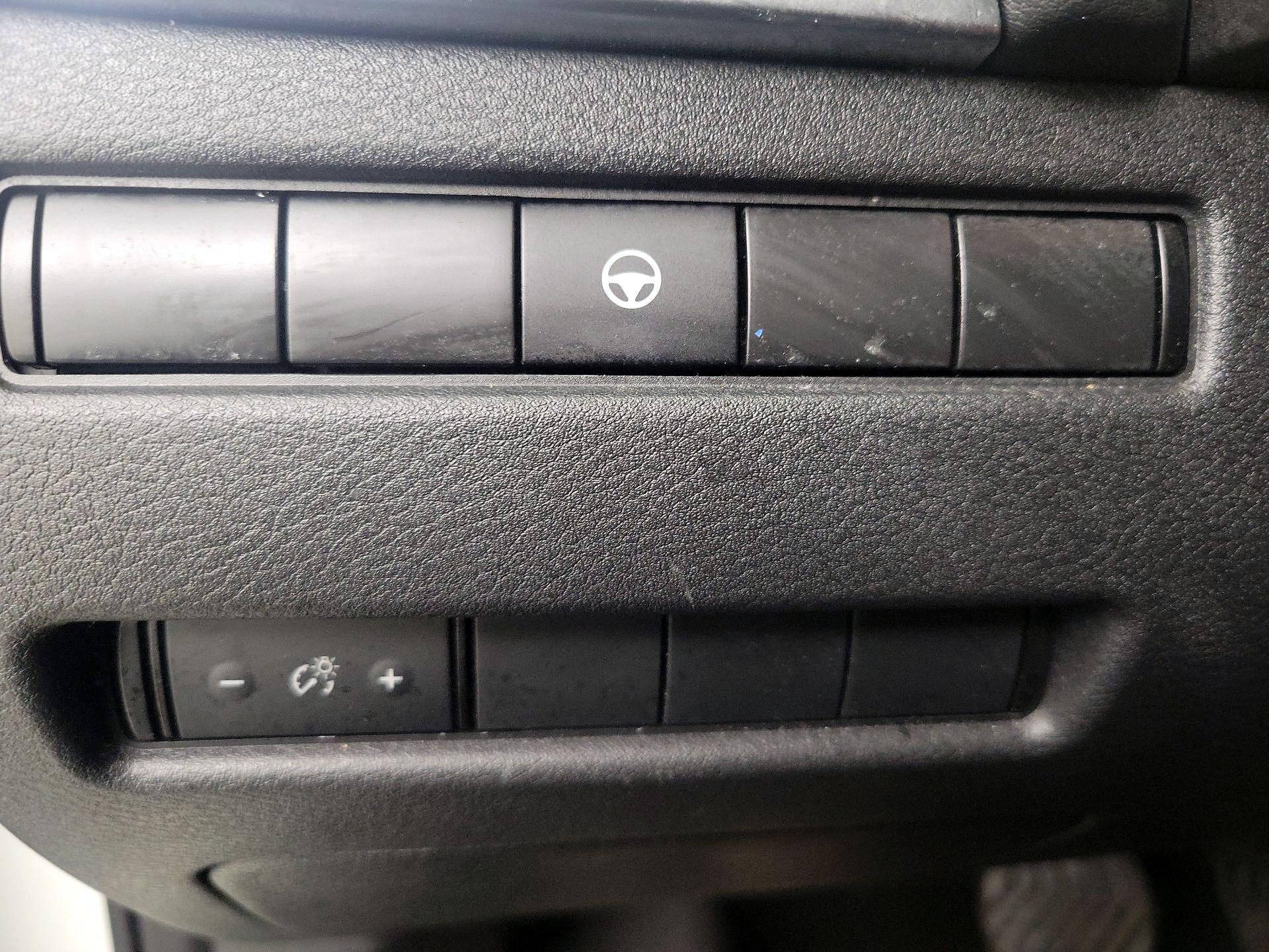 Thumbnail: 2023 Nissan Rogue - 13