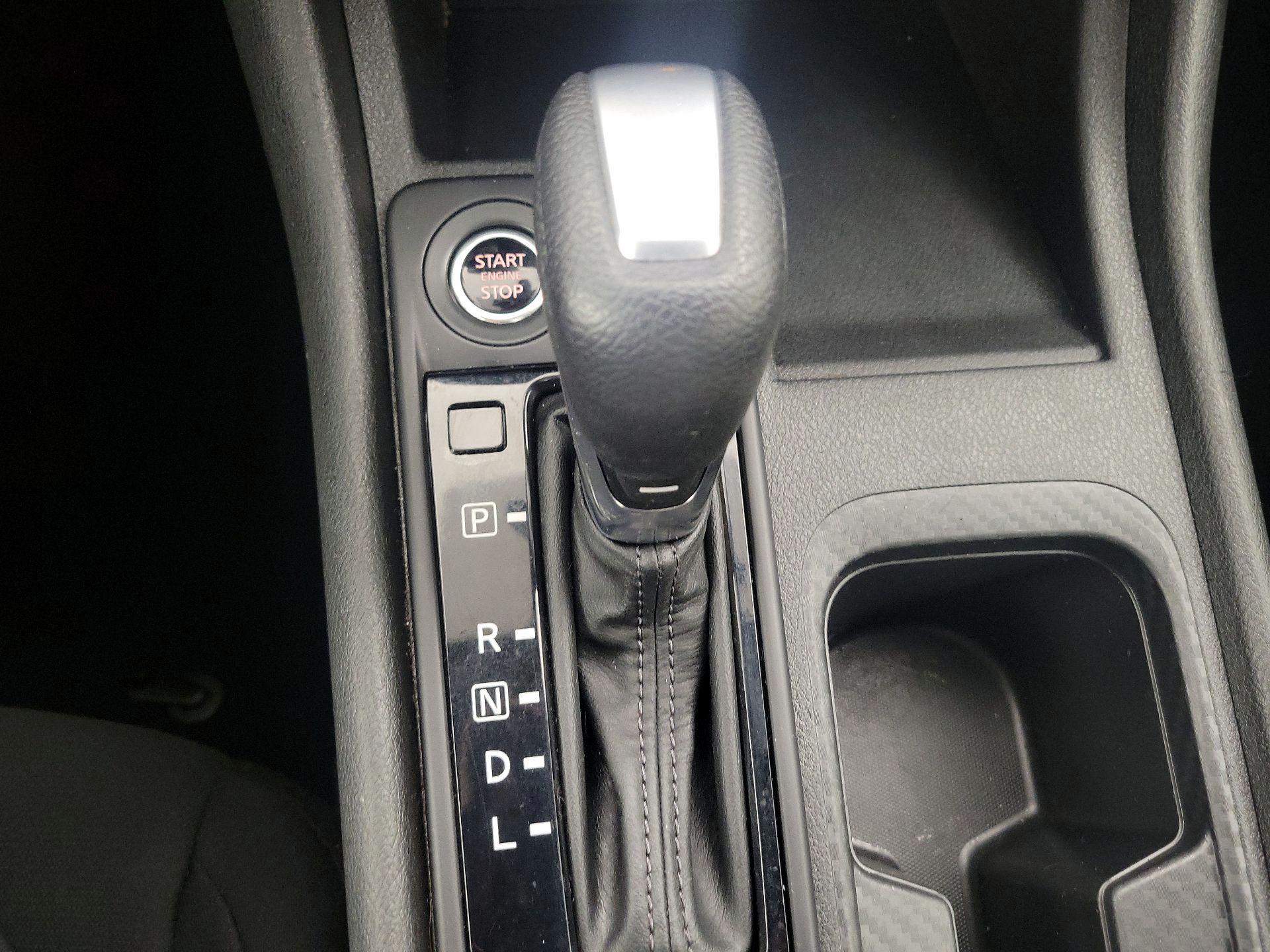 Thumbnail: 2023 Nissan Sentra - 17