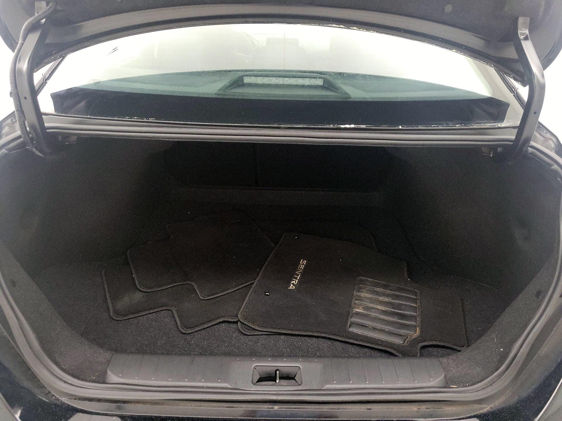 Thumbnail: 2023 Nissan Sentra - 20