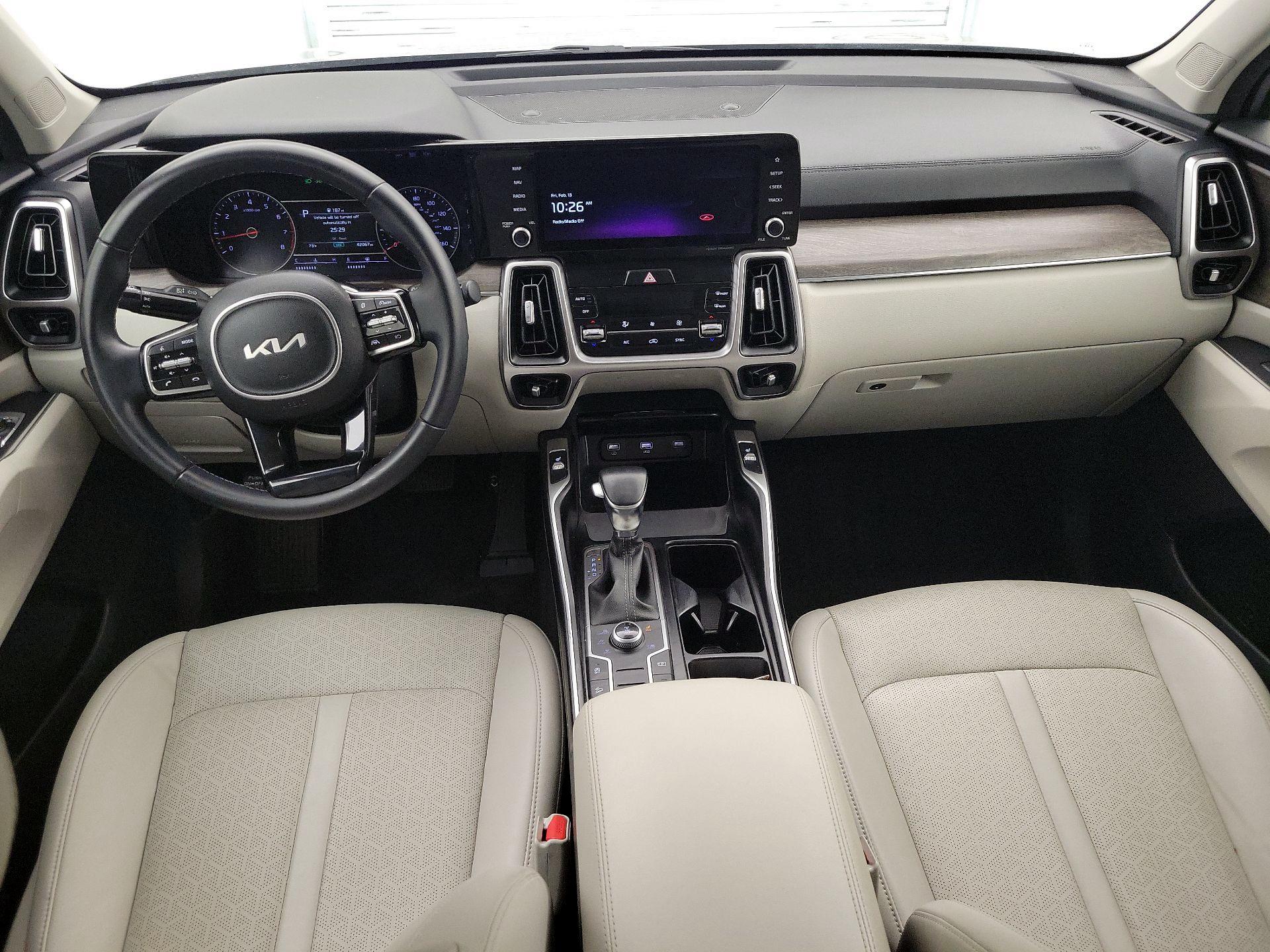 Thumbnail: 2022 Kia Sorento - 9