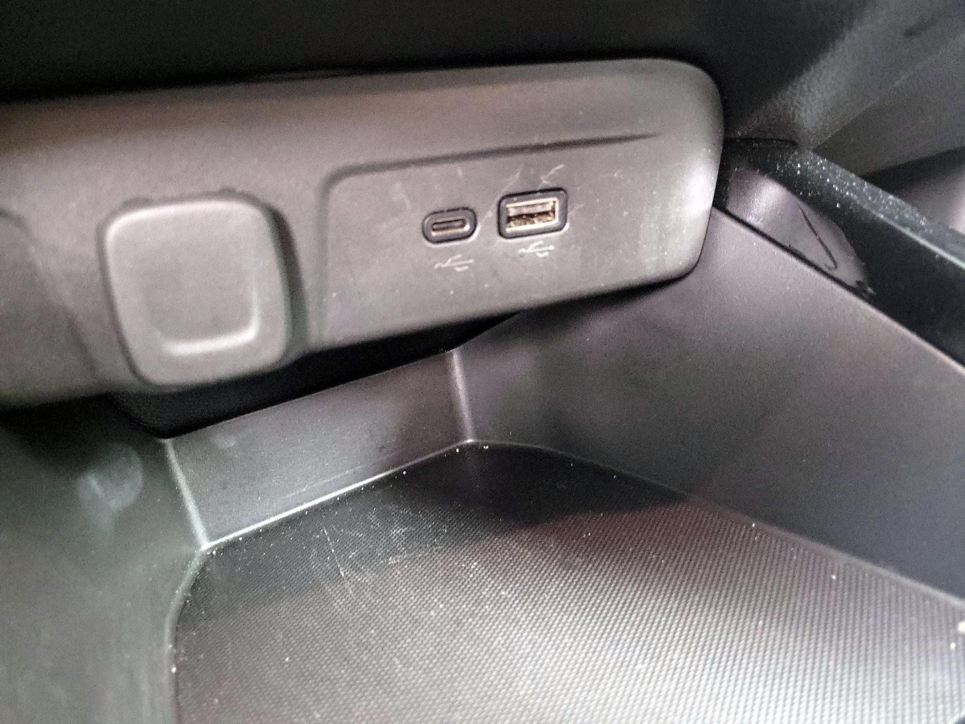 Thumbnail: 2025 Chevrolet Trax - 17