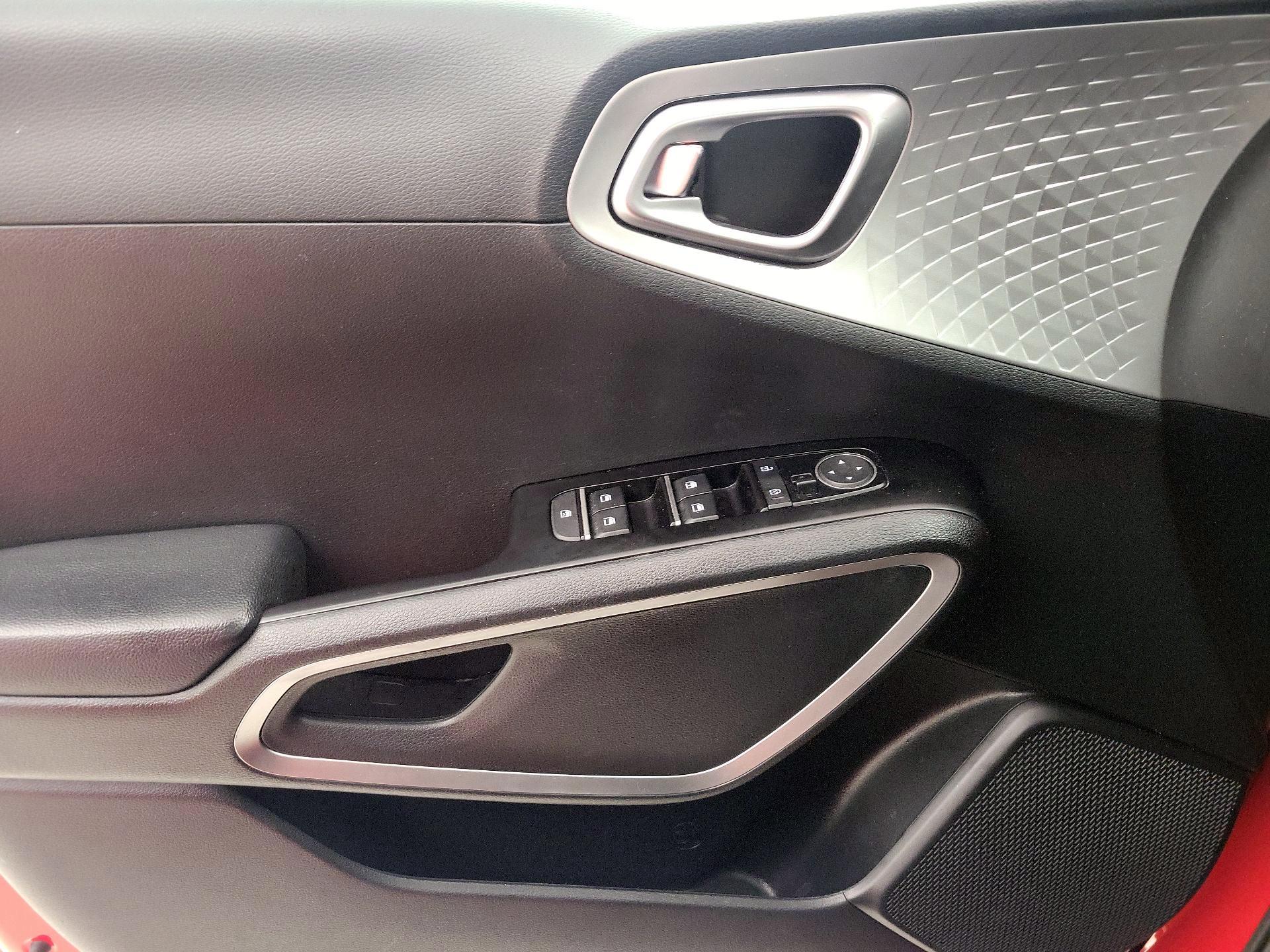 Thumbnail: 2023 Kia Soul - 12