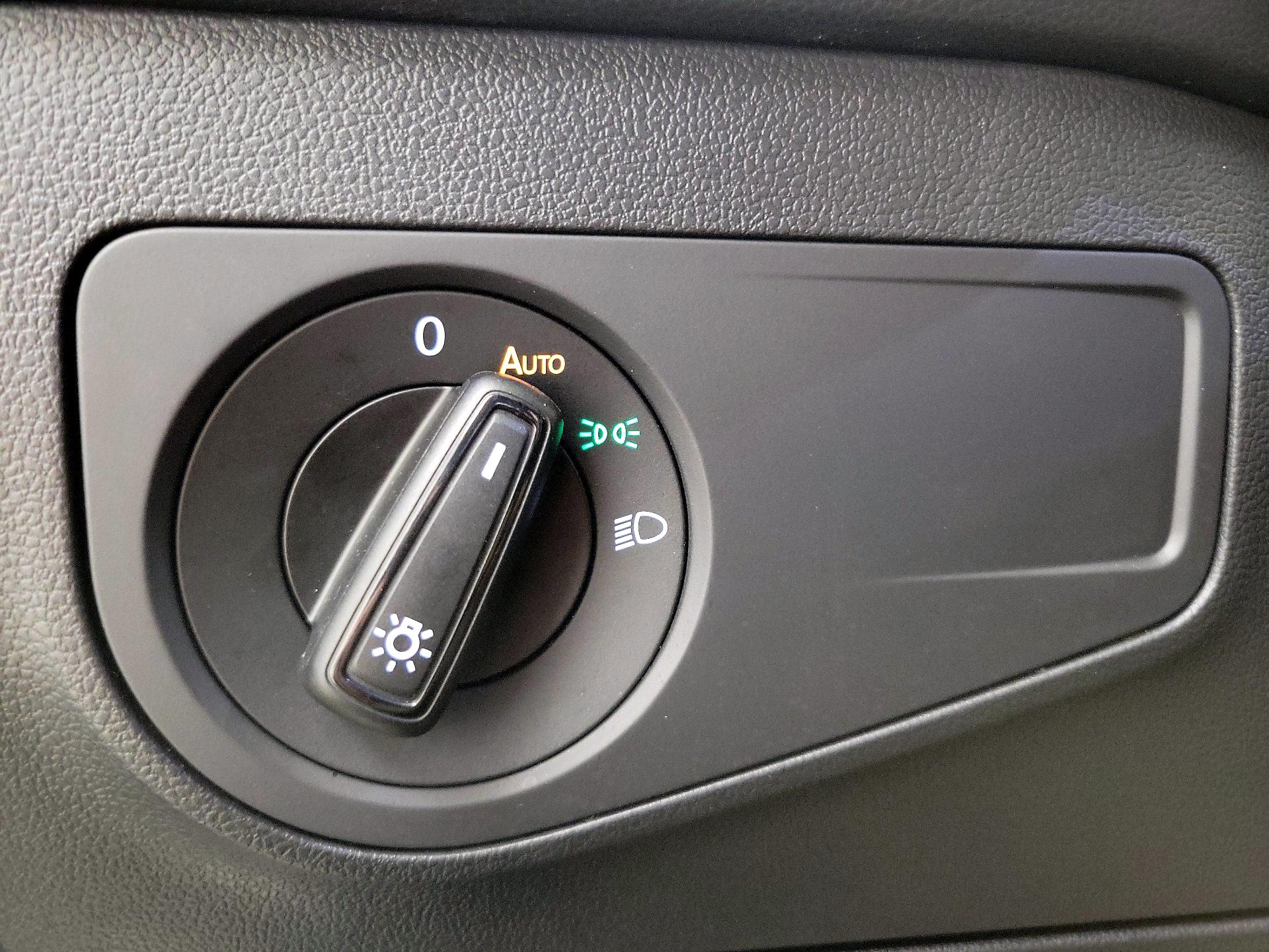 Thumbnail: 2024 Volkswagen Tiguan - 13