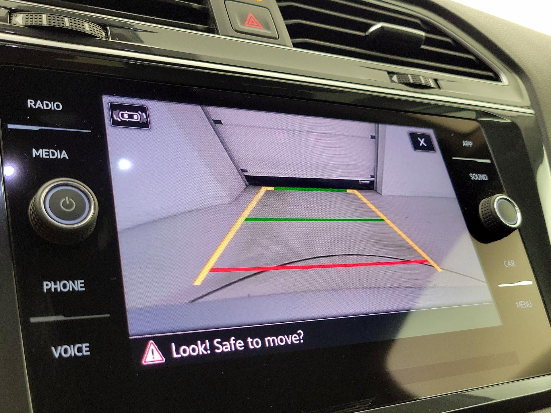 Thumbnail: 2024 Volkswagen Tiguan - 14