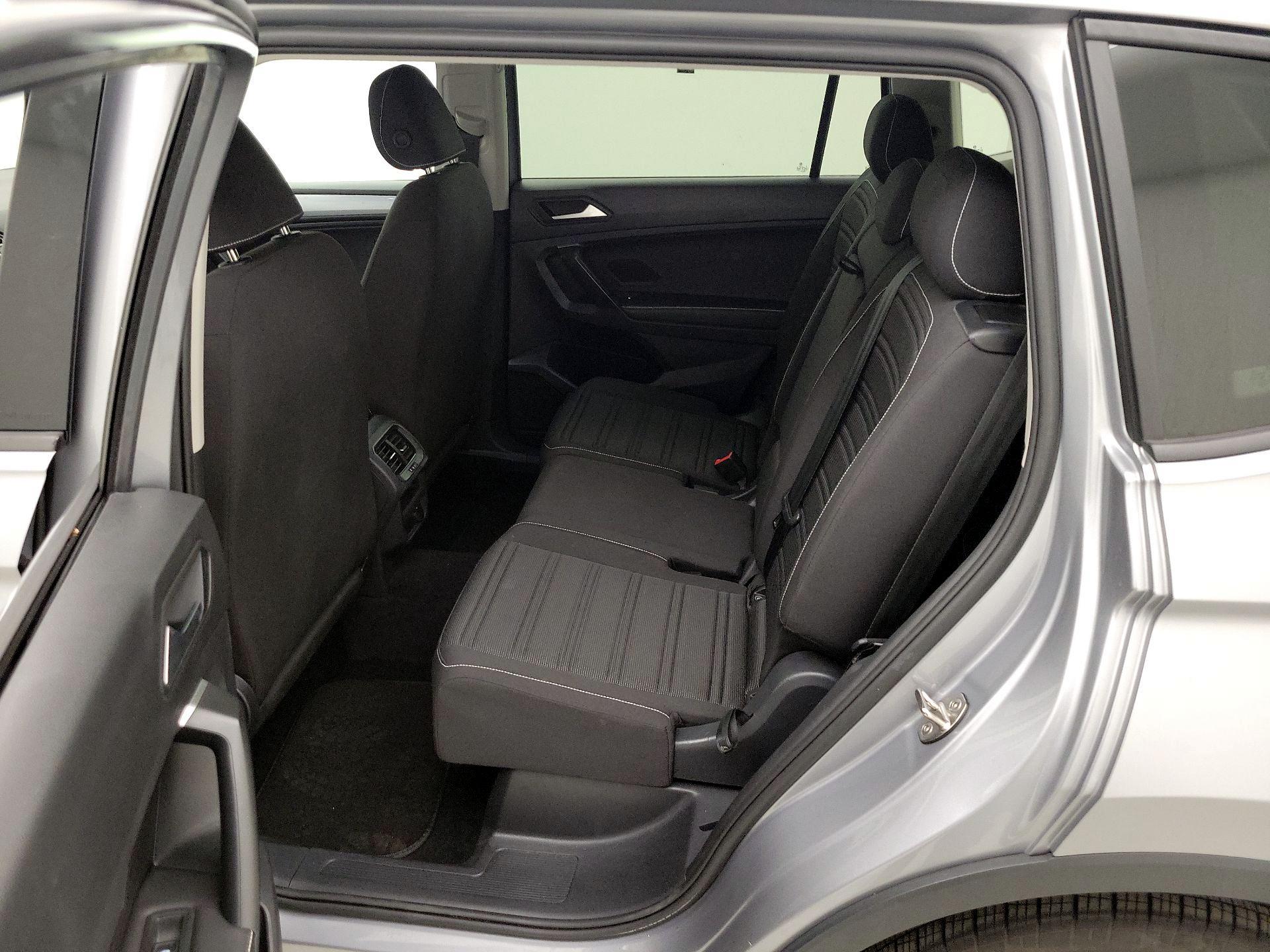 Thumbnail: 2024 Volkswagen Tiguan - 19