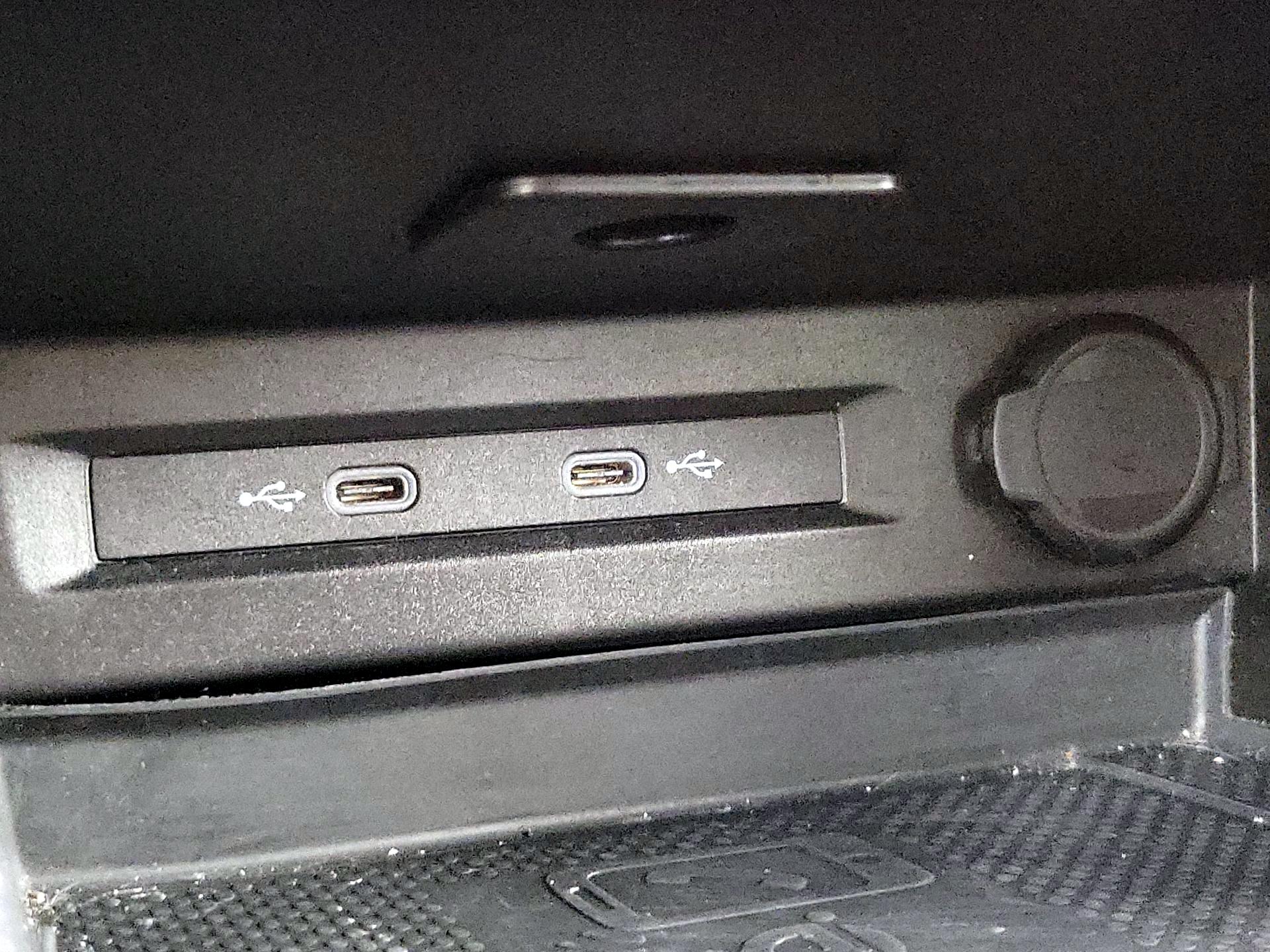 Thumbnail: 2024 Volkswagen Tiguan - 18