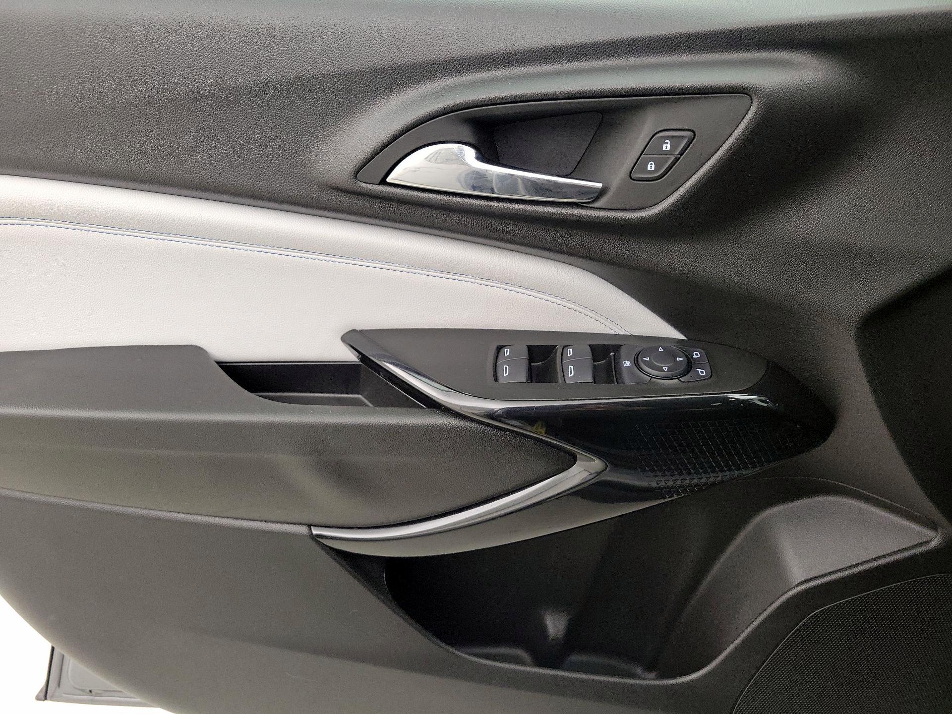 Thumbnail: 2025 Chevrolet Trax - 12