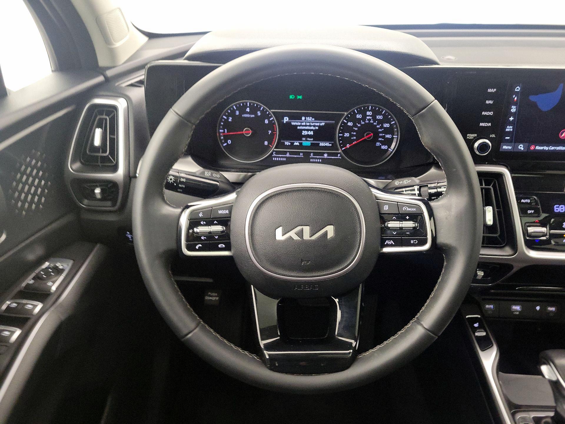 Thumbnail: 2023 Kia Sorento - 10