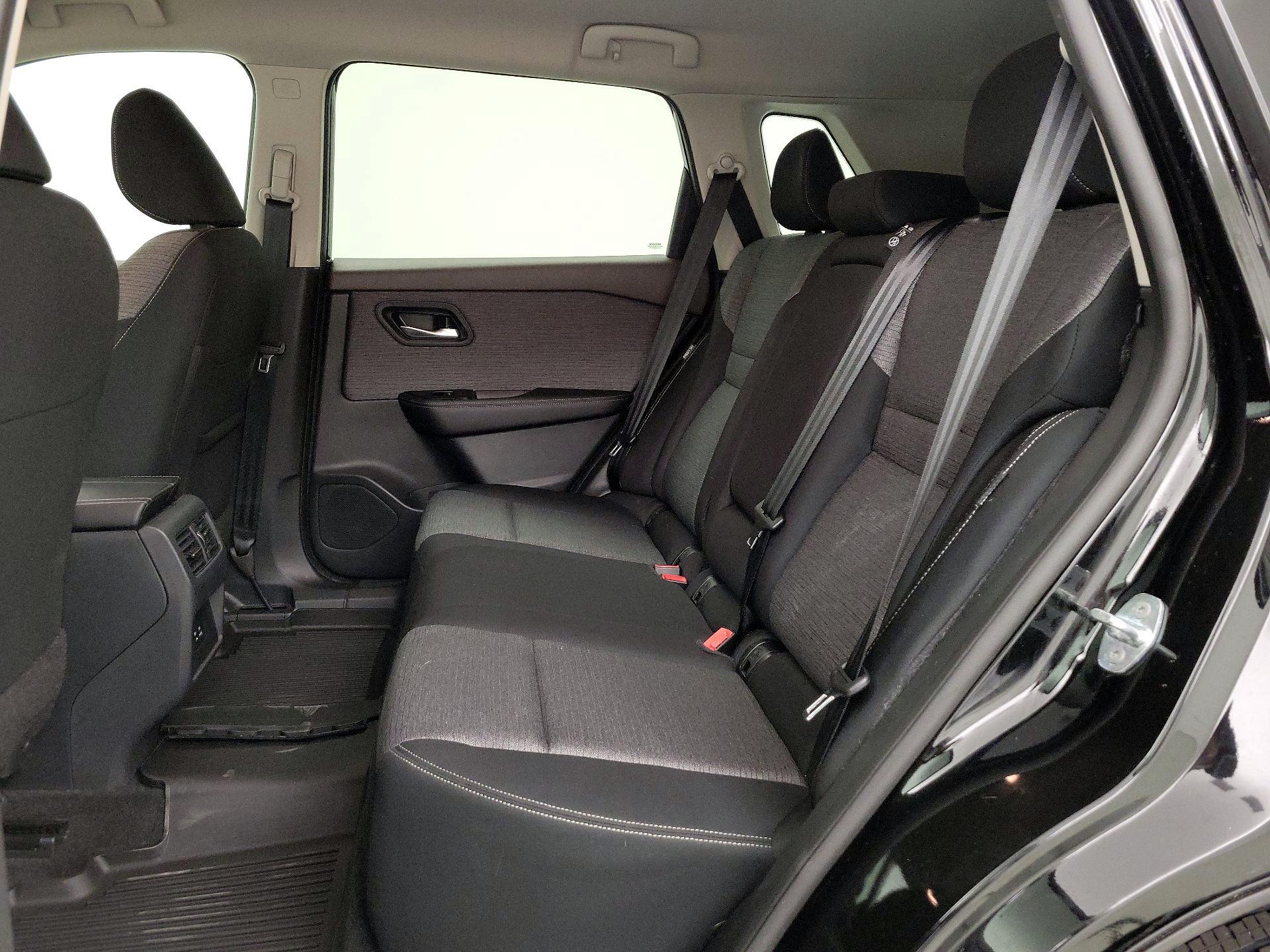 Thumbnail: 2023 Nissan Rogue - 19