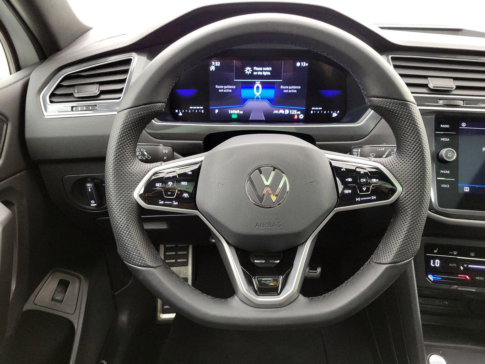 Thumbnail: 2024 Volkswagen Tiguan - 10