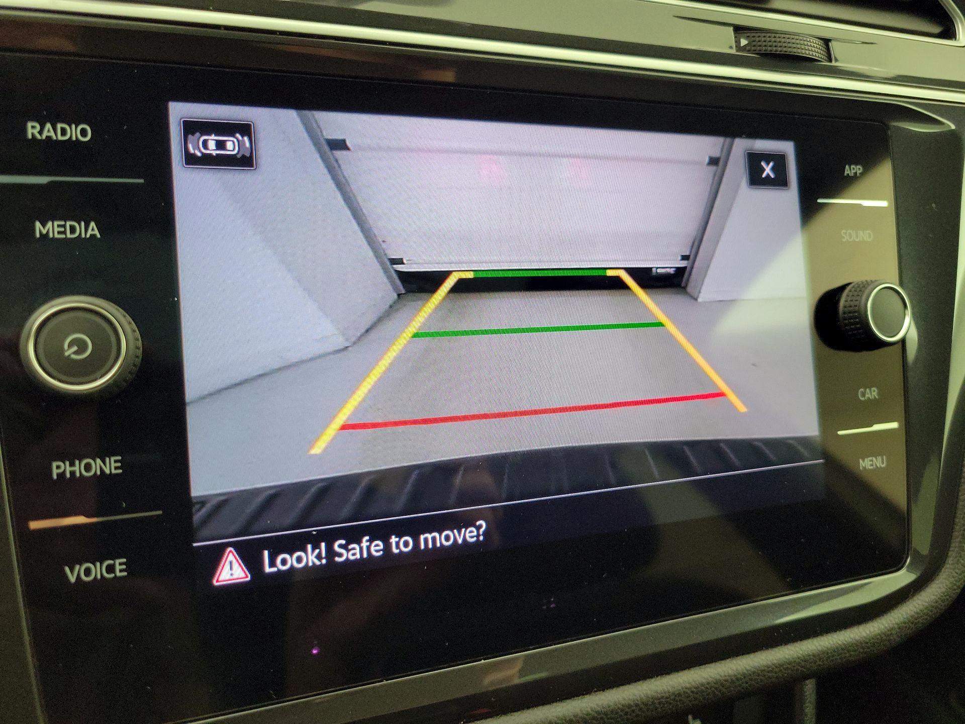 Thumbnail: 2024 Volkswagen Tiguan - 14