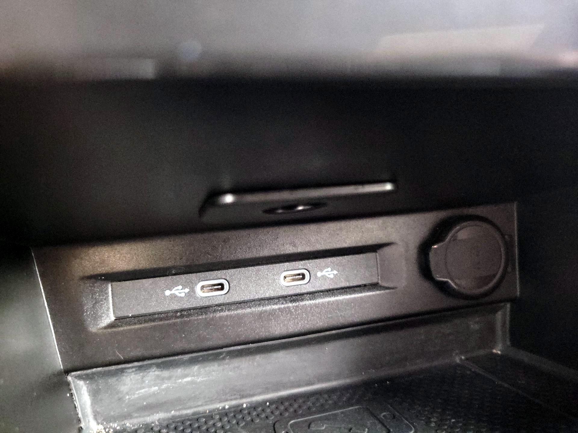 Thumbnail: 2024 Volkswagen Tiguan - 18