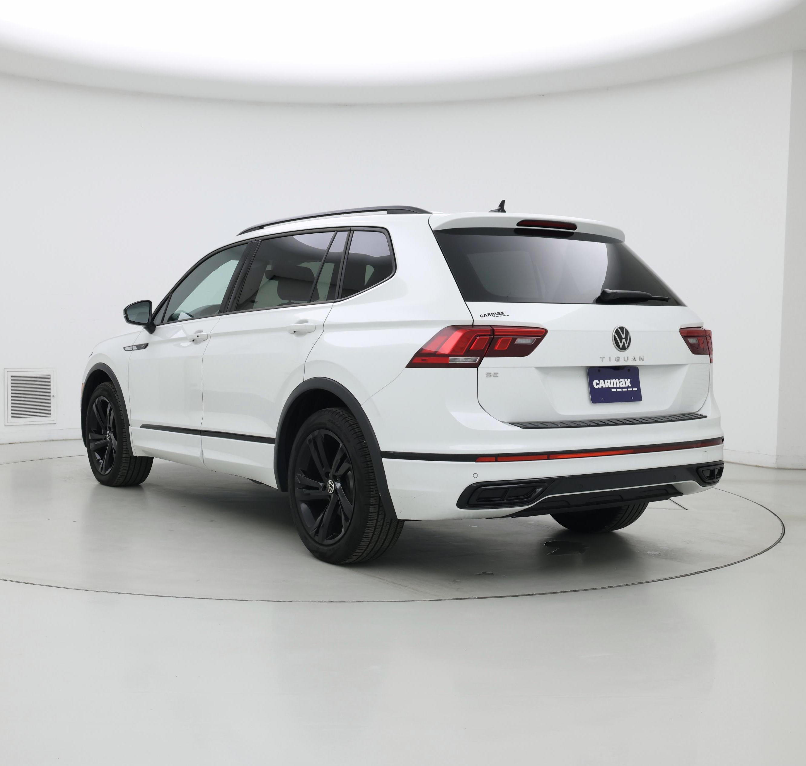 Thumbnail: 2024 Volkswagen Tiguan - 2