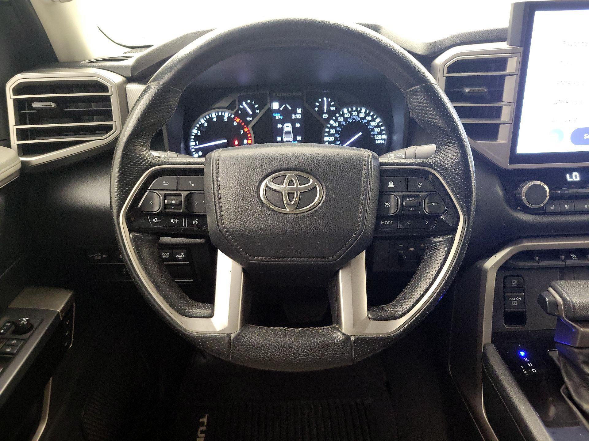 Thumbnail: 2022 Toyota Tundra - 10