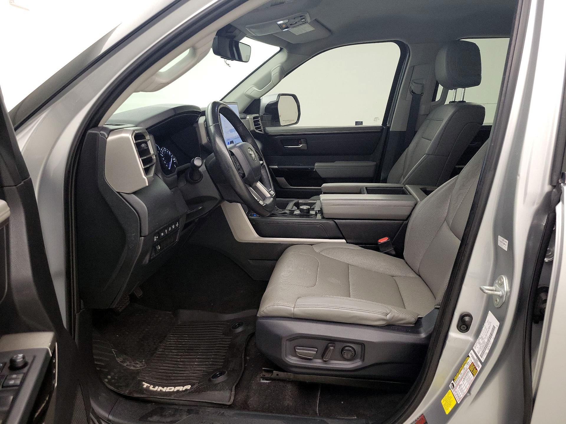 Thumbnail: 2022 Toyota Tundra - 11