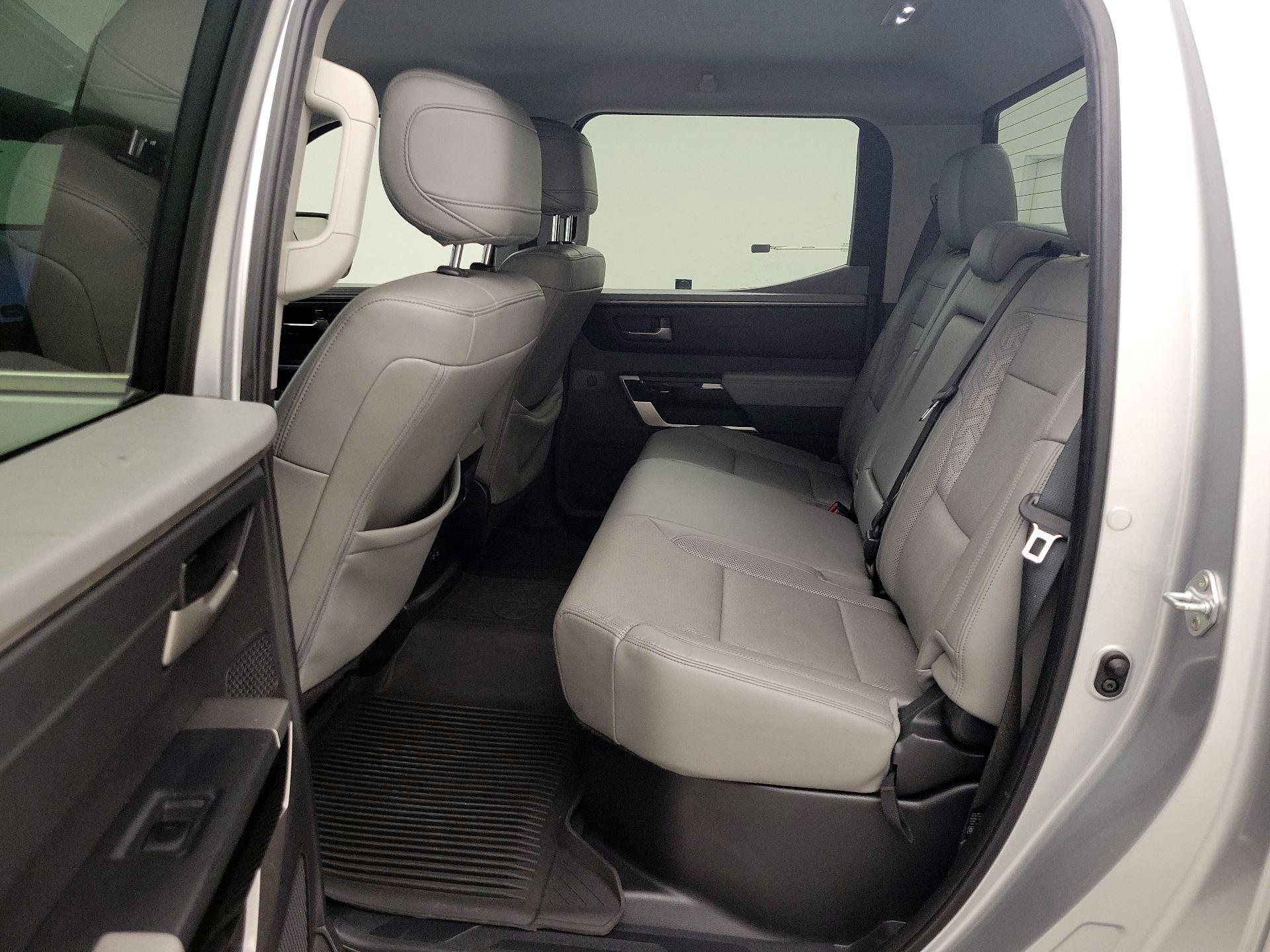 Thumbnail: 2022 Toyota Tundra - 19