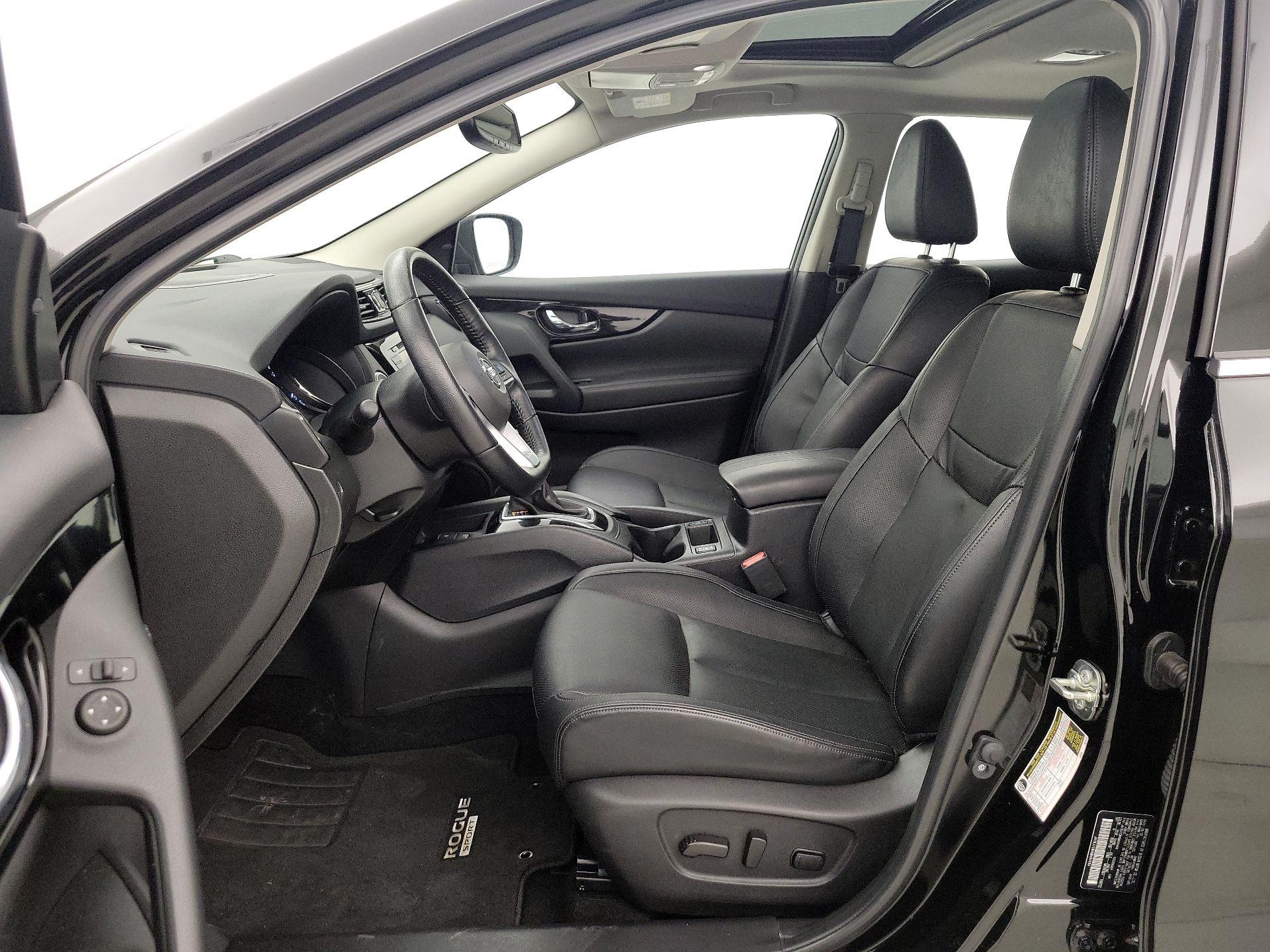 Thumbnail: 2022 Nissan Rogue Sport - 11