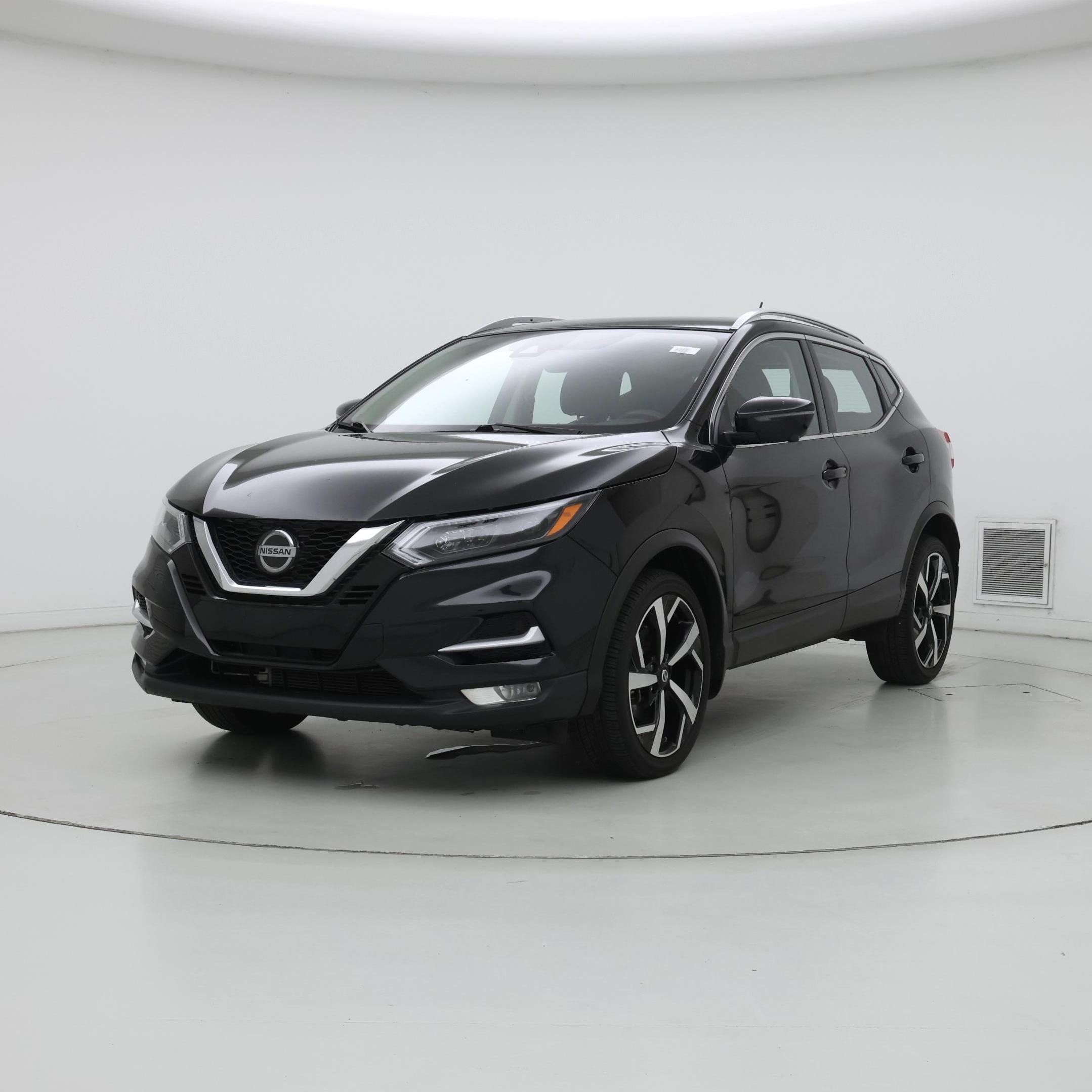 Thumbnail: 2022 Nissan Rogue Sport - 4