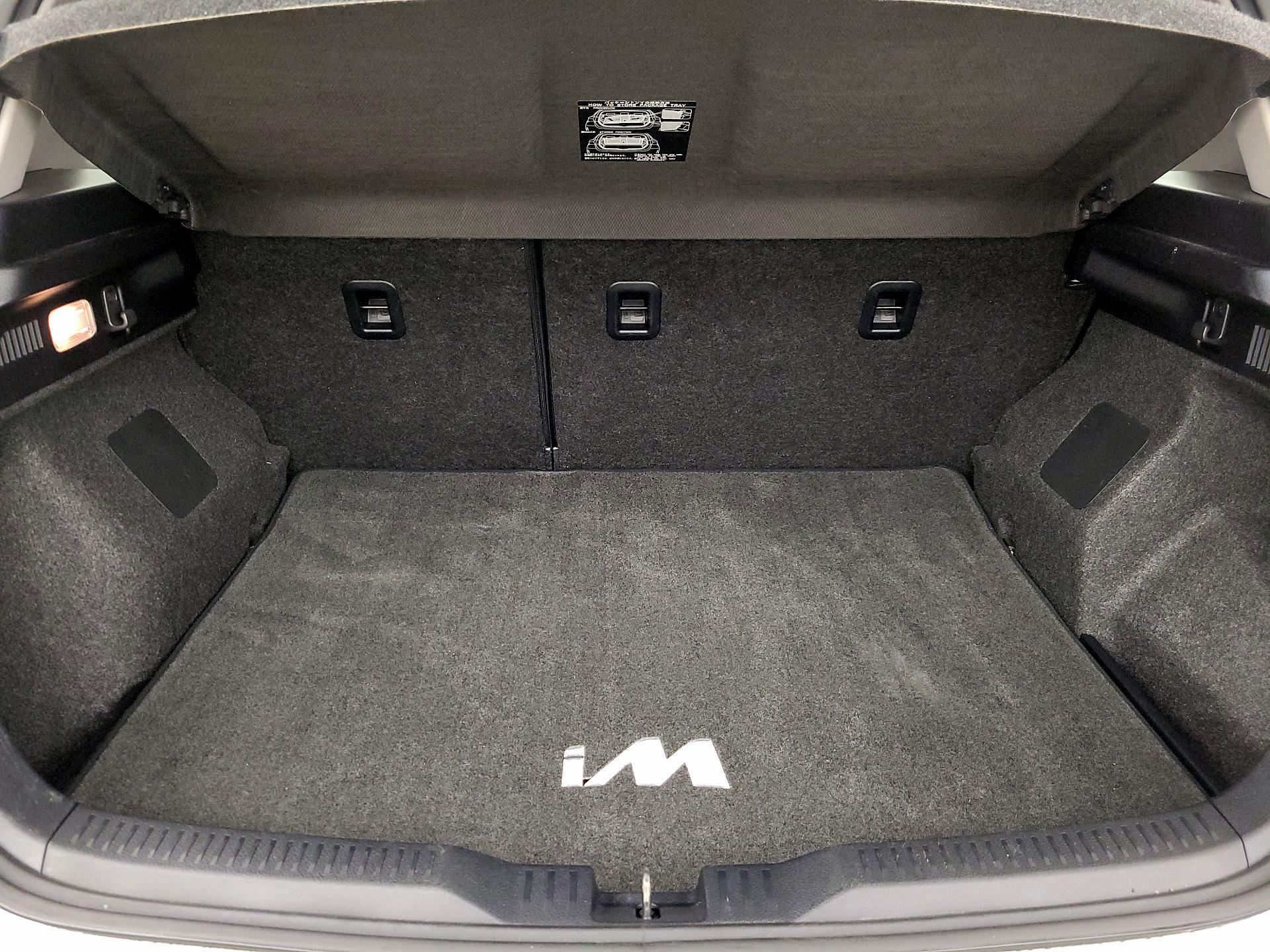 Thumbnail: 2018 Toyota Corolla iM - 20