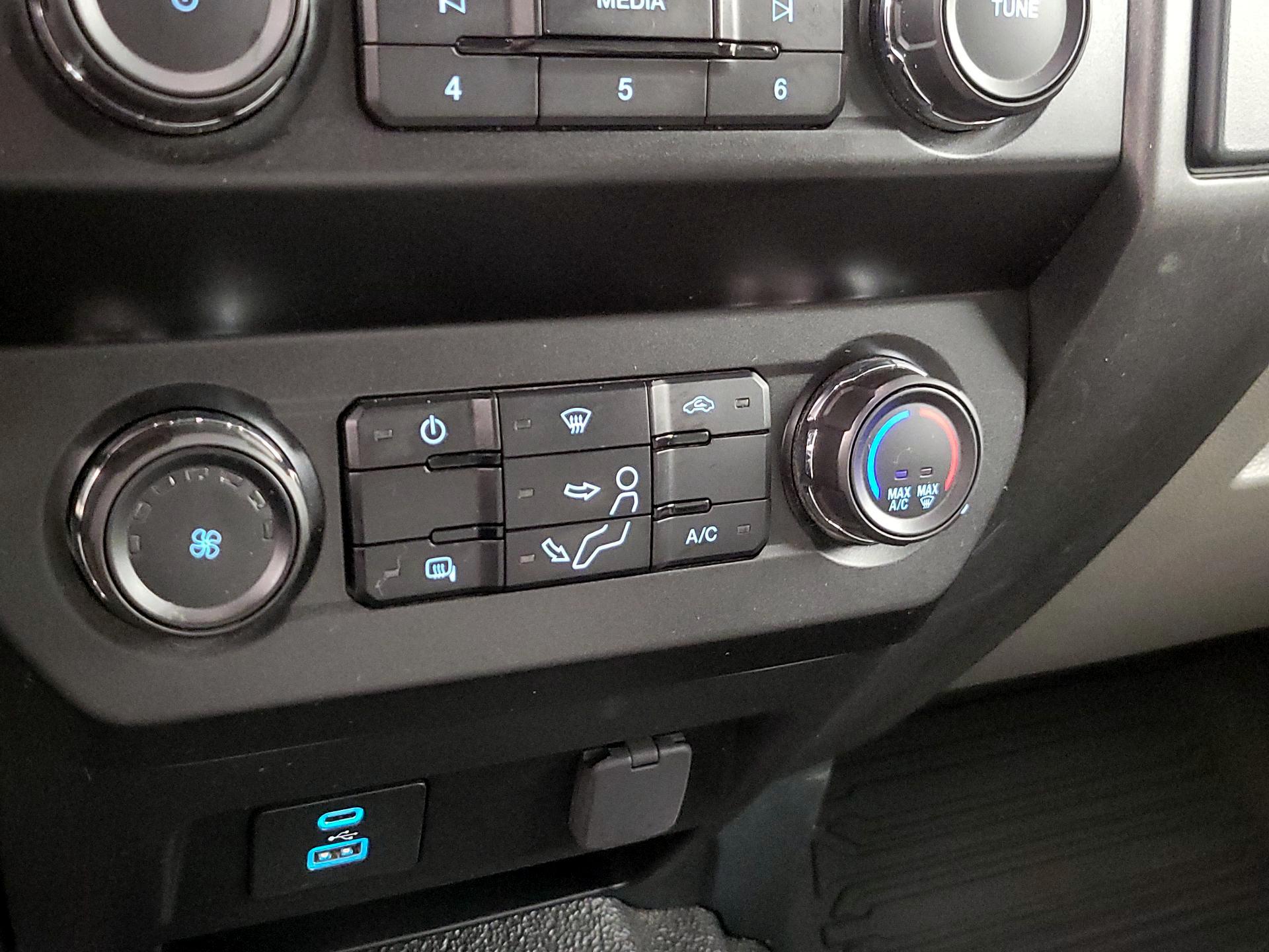 Thumbnail: 2022 Ford F-250 - 16