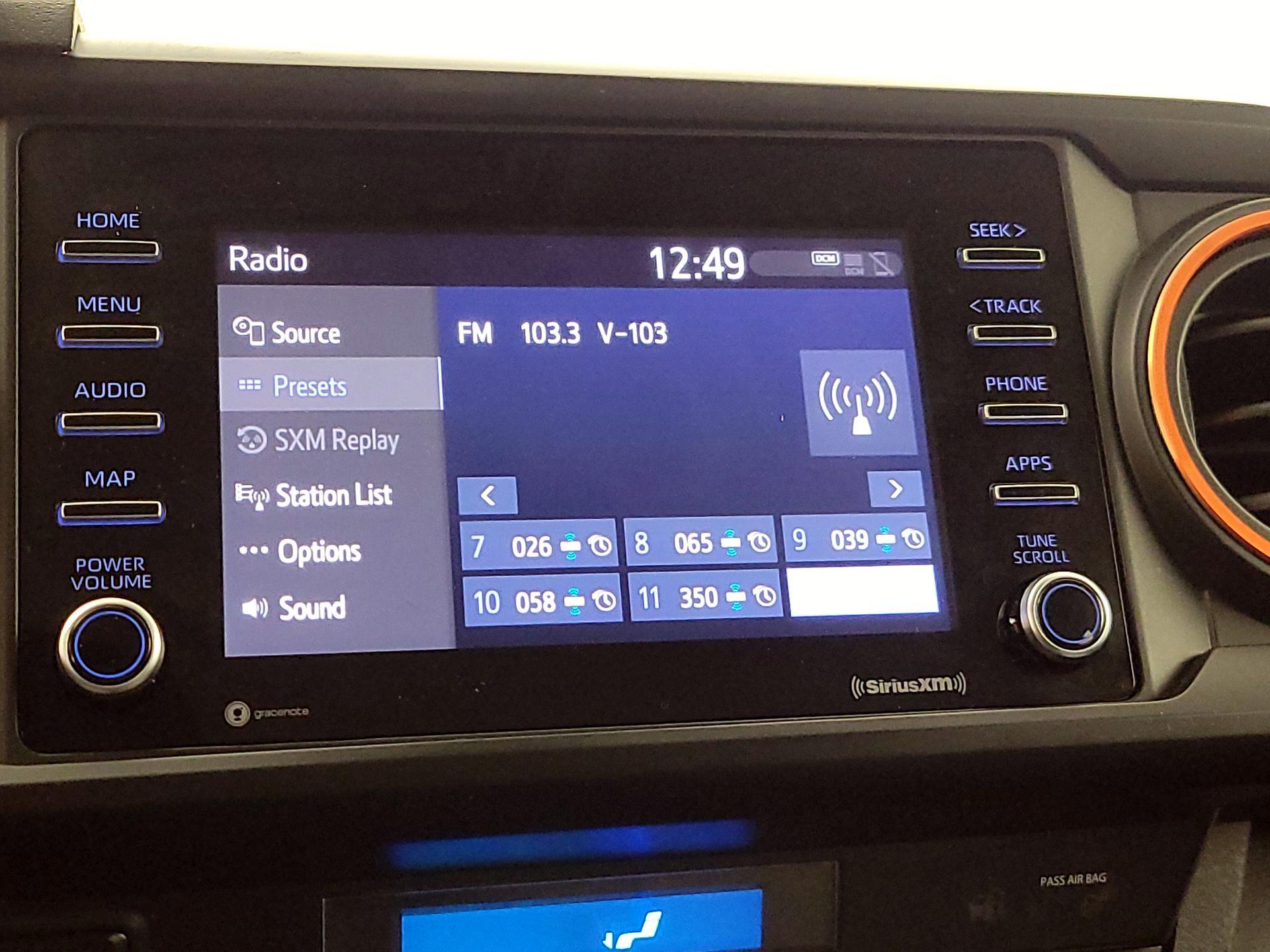 Thumbnail: 2022 Toyota Tacoma - 15