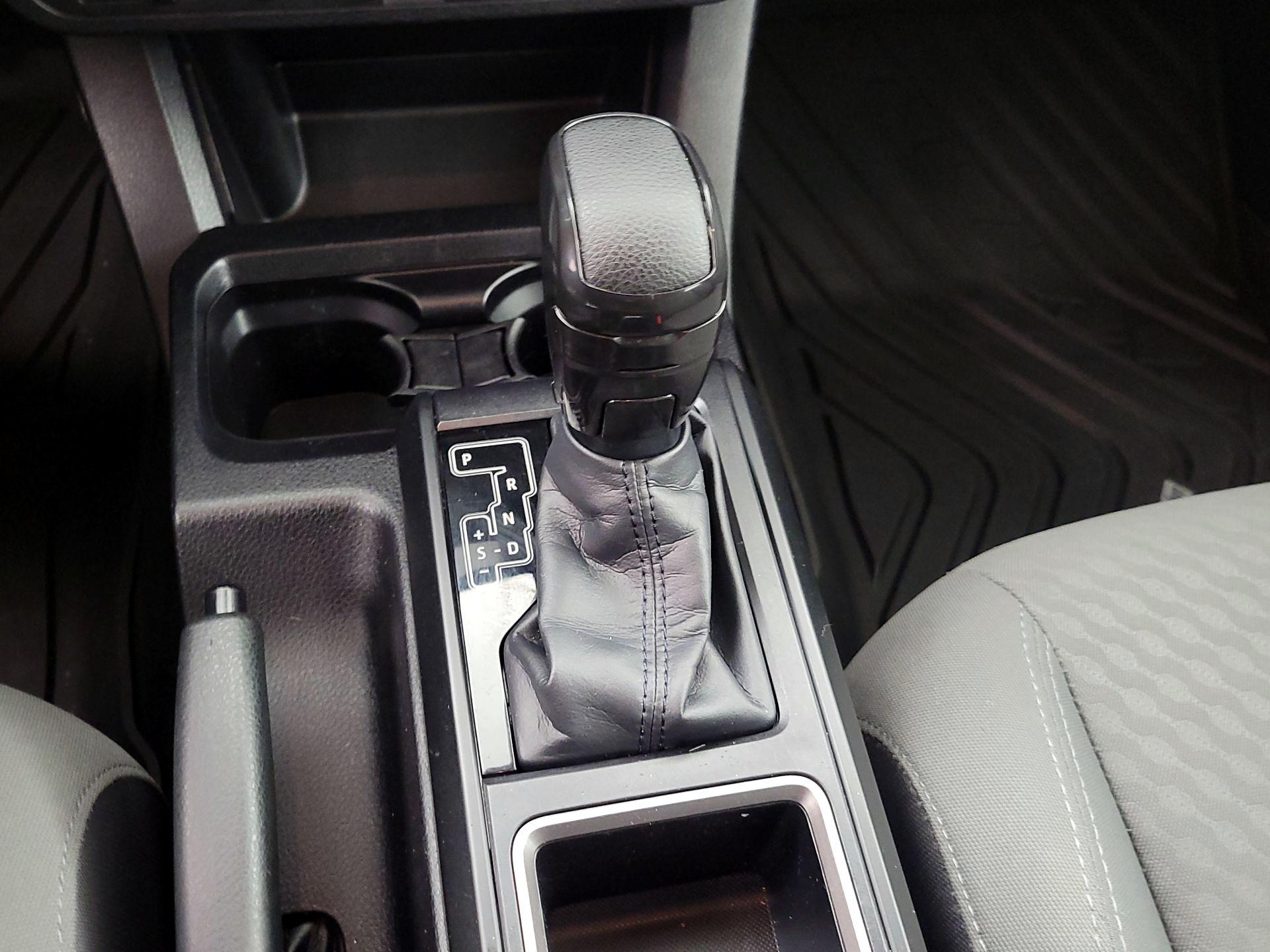 Thumbnail: 2022 Toyota Tacoma - 17