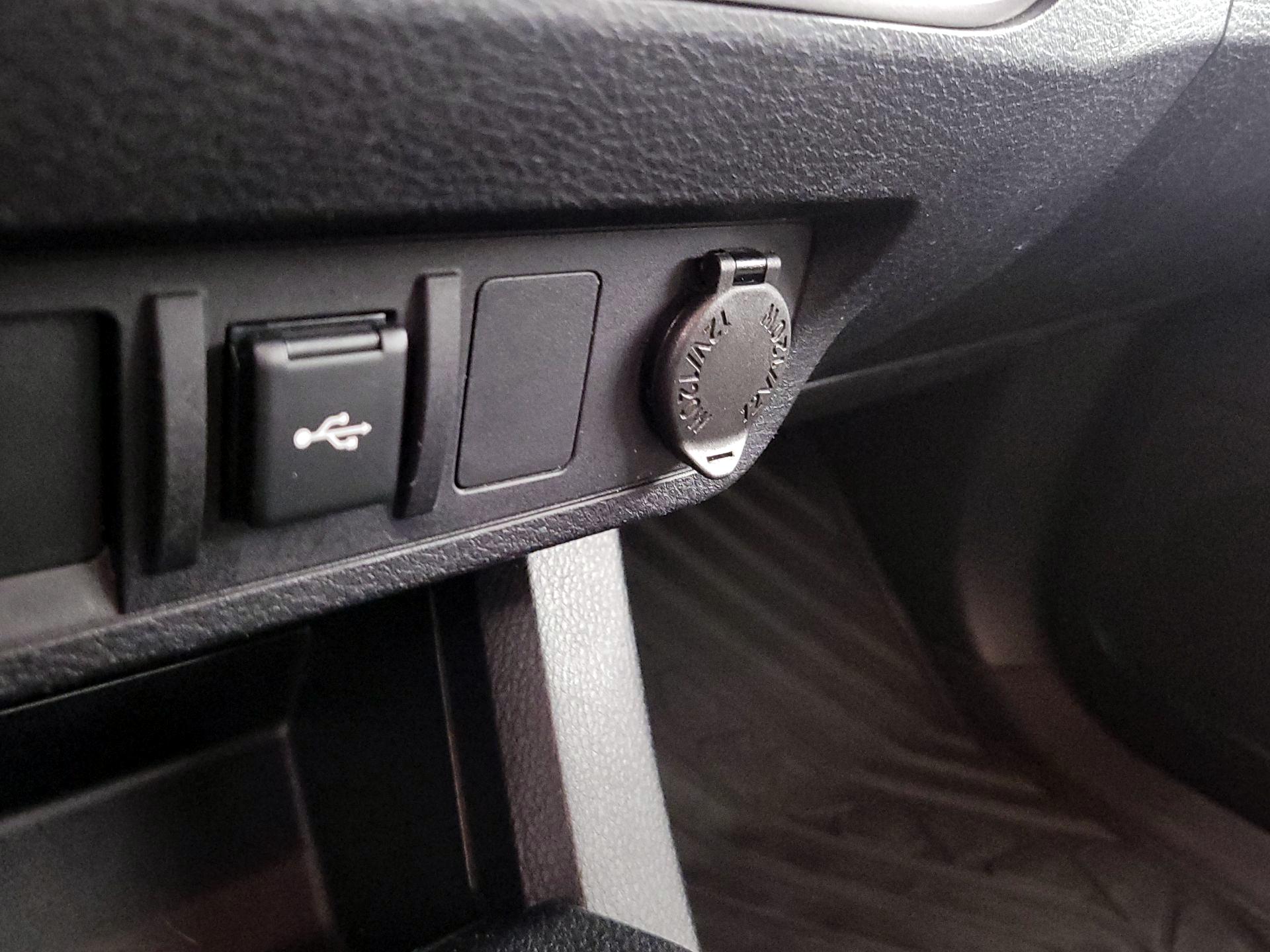 Thumbnail: 2022 Toyota Tacoma - 18