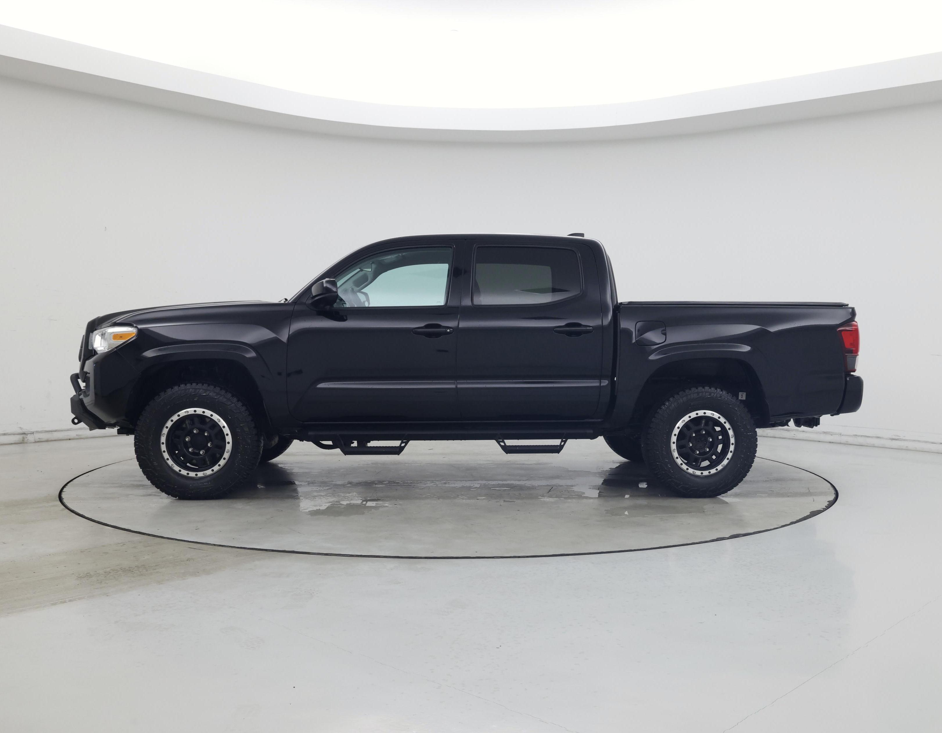 Thumbnail: 2022 Toyota Tacoma - 3