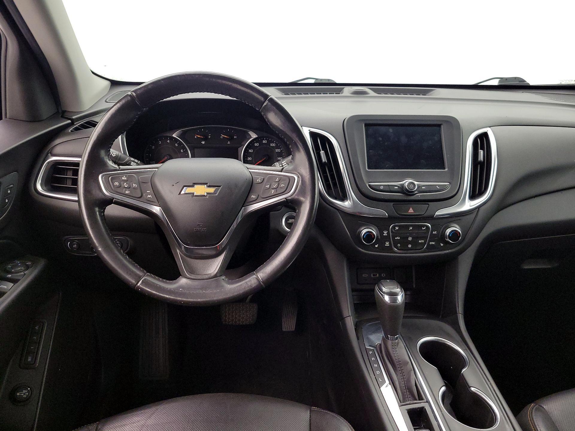 Thumbnail: 2021 Chevrolet Equinox - 10