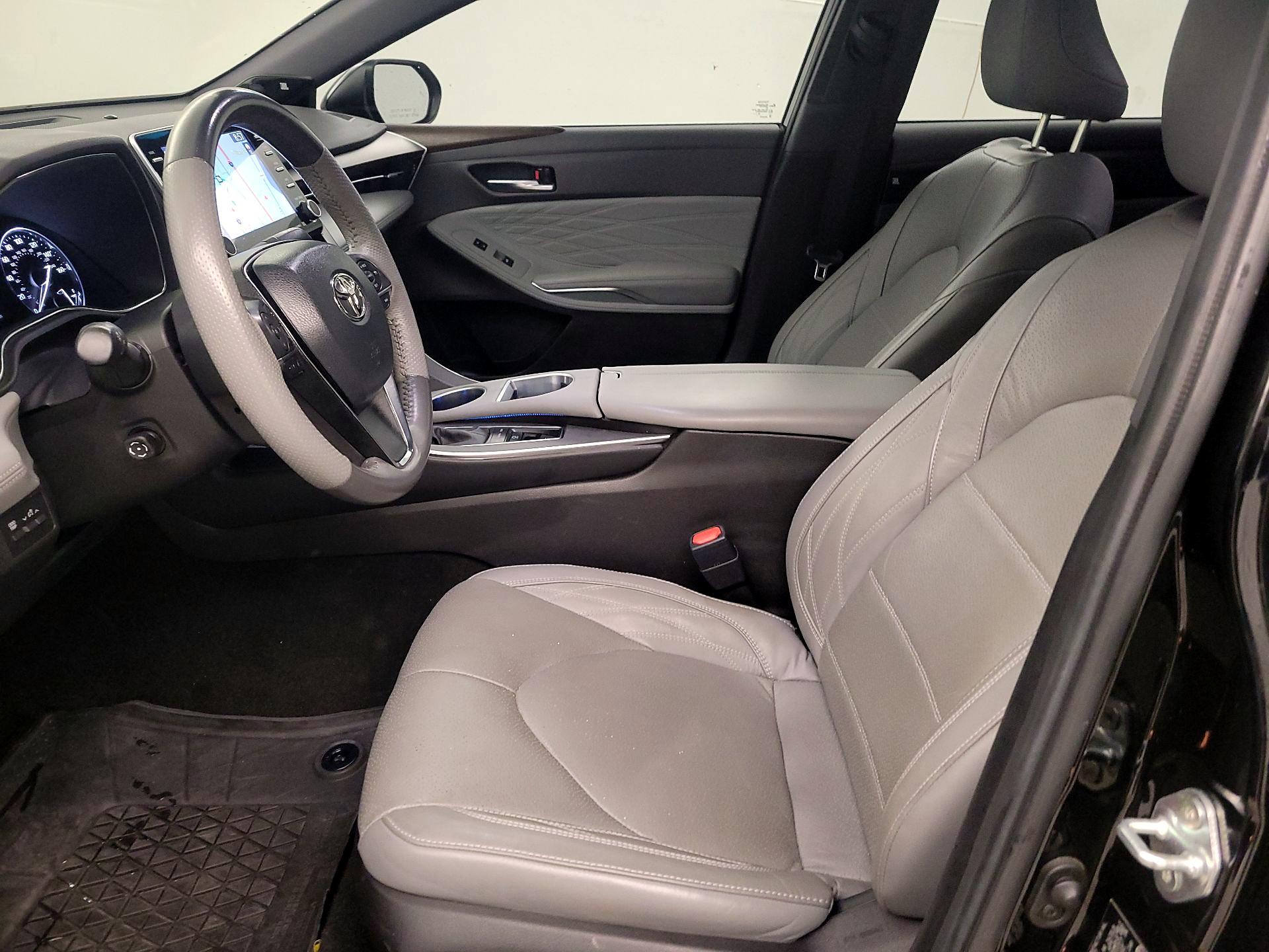 Thumbnail: 2022 Toyota Avalon - 11