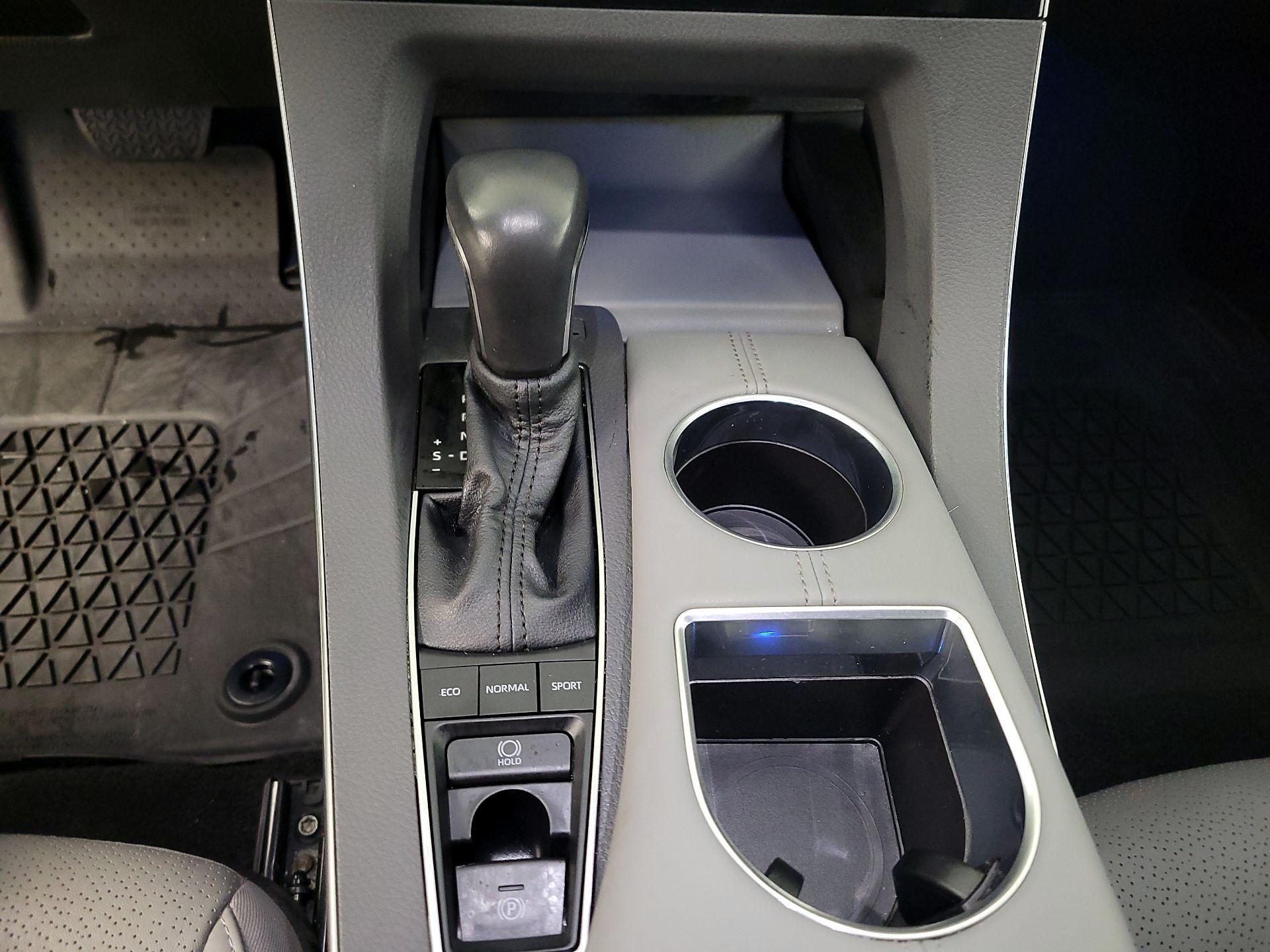 Thumbnail: 2022 Toyota Avalon - 18