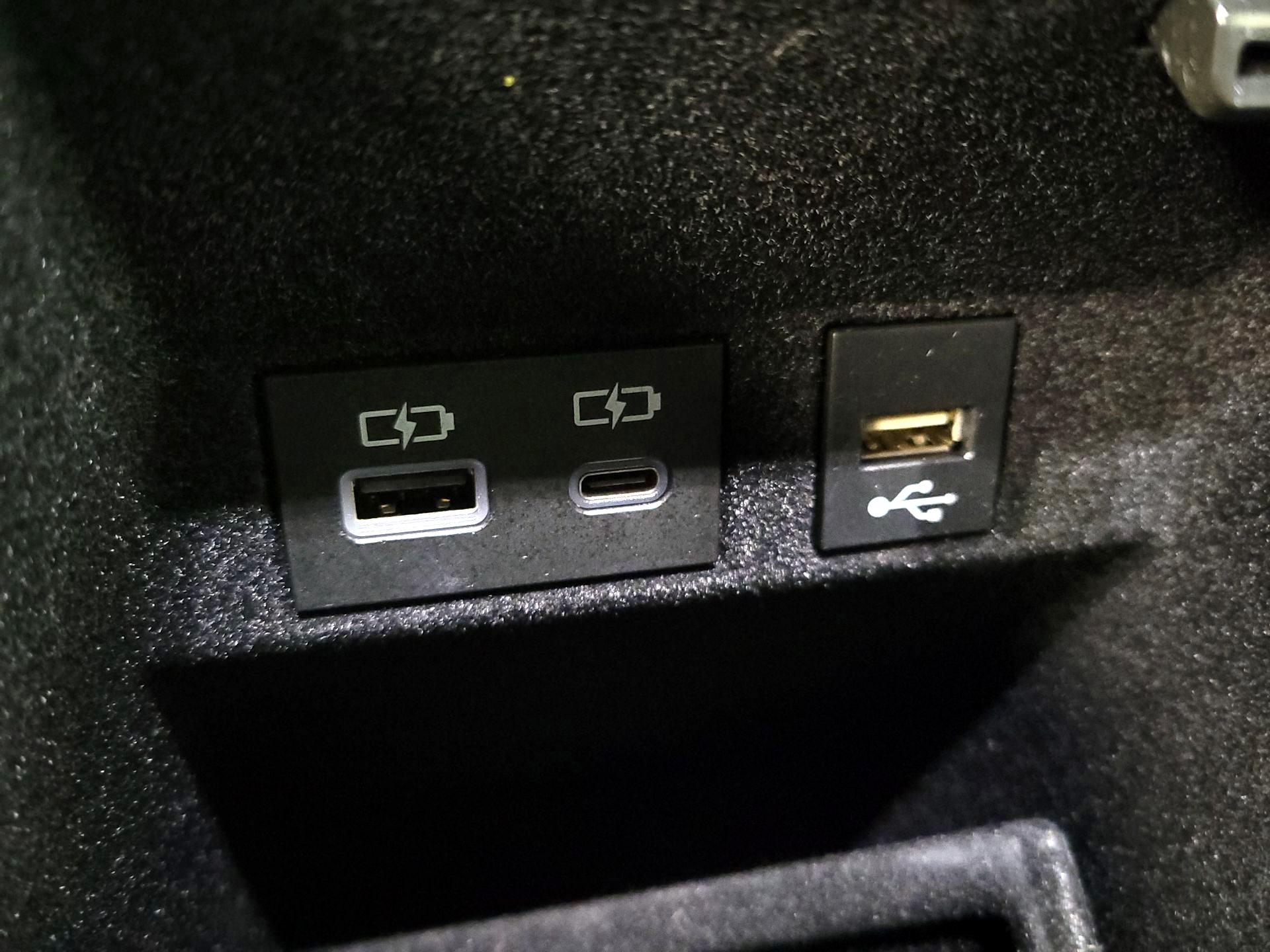 Thumbnail: 2022 Toyota Avalon - 19